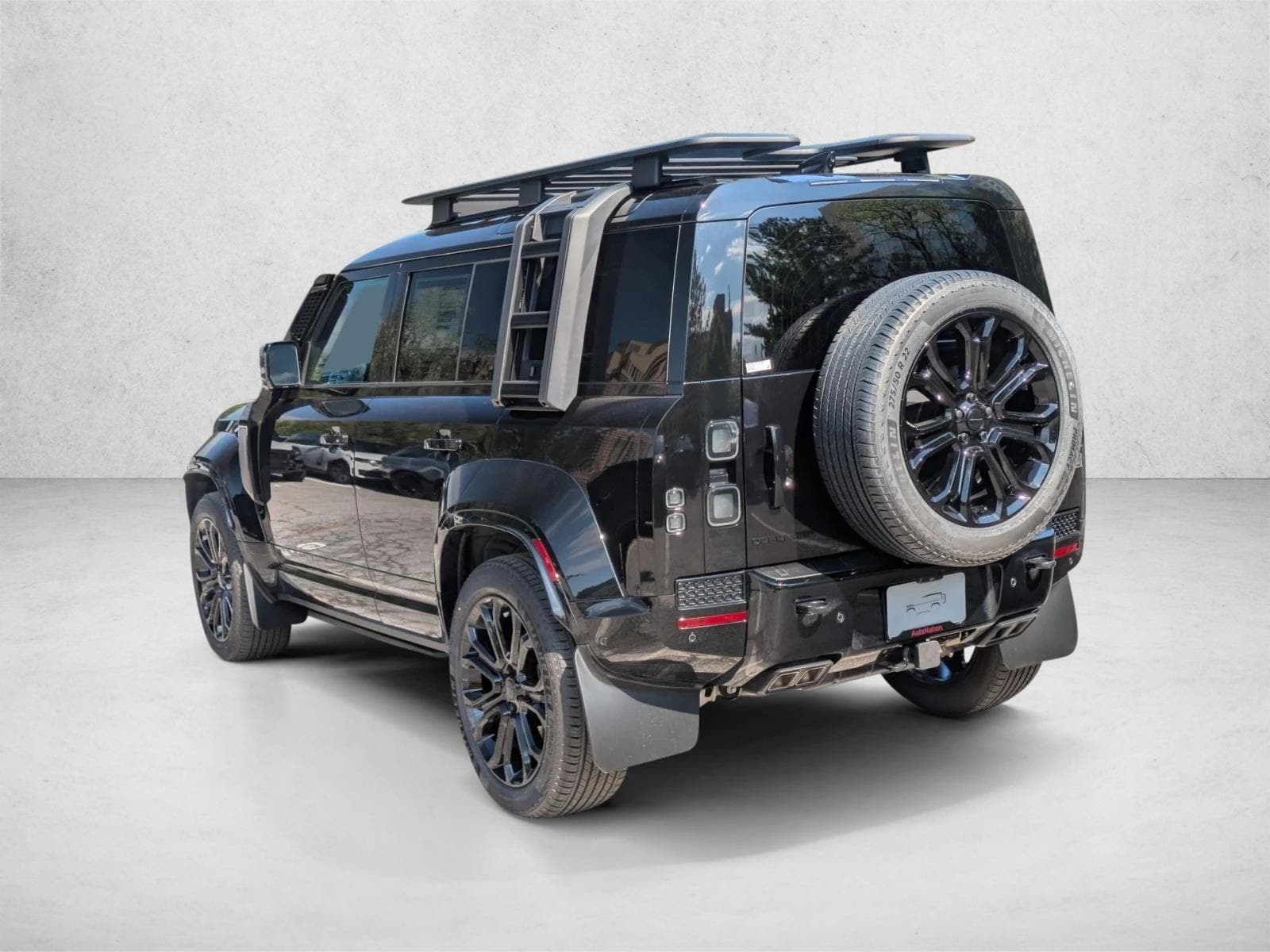2026 Land Rover Defender OCTA Black - Photo 9