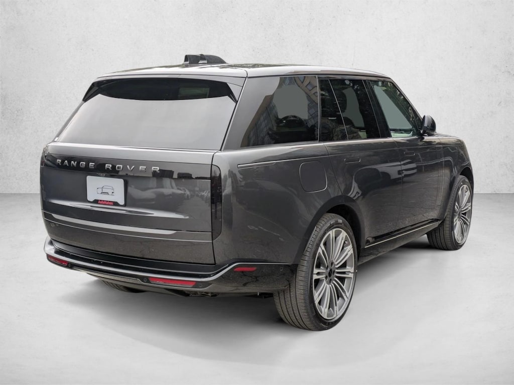 New 2026 Land Rover Range Rover P530 SE SUV