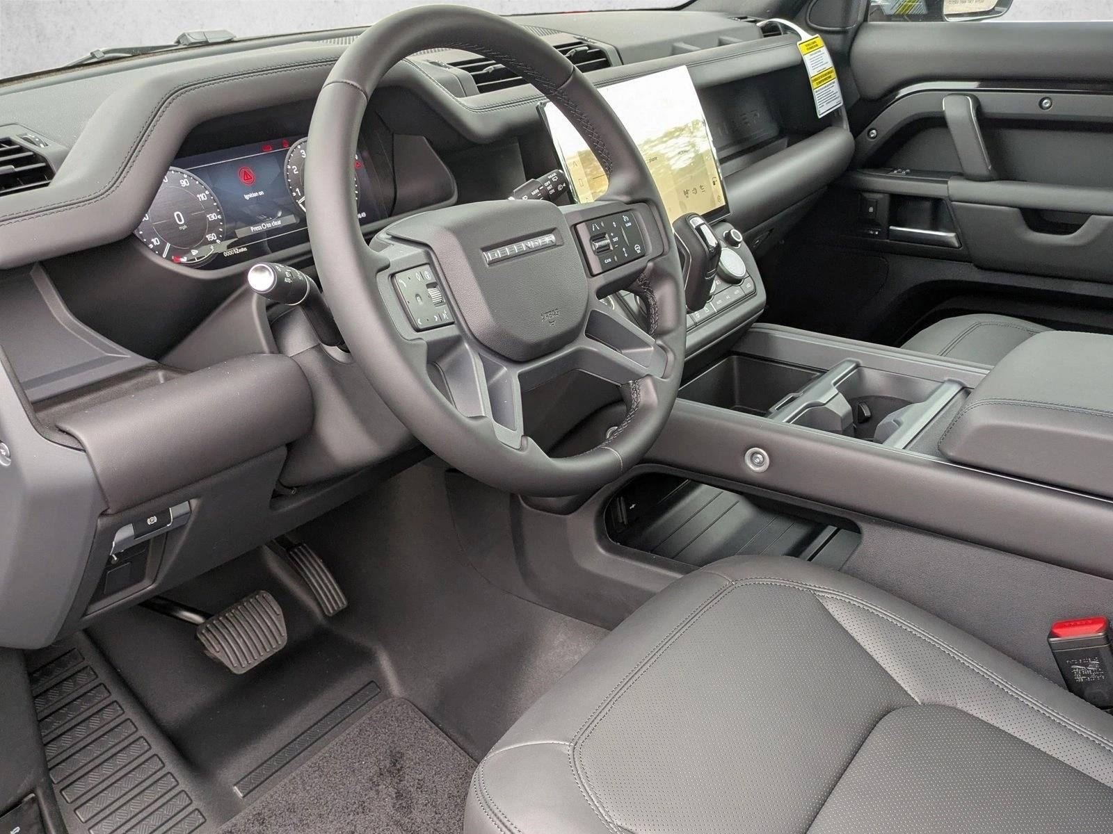 2026 Land Rover Defender 110 S photo 3