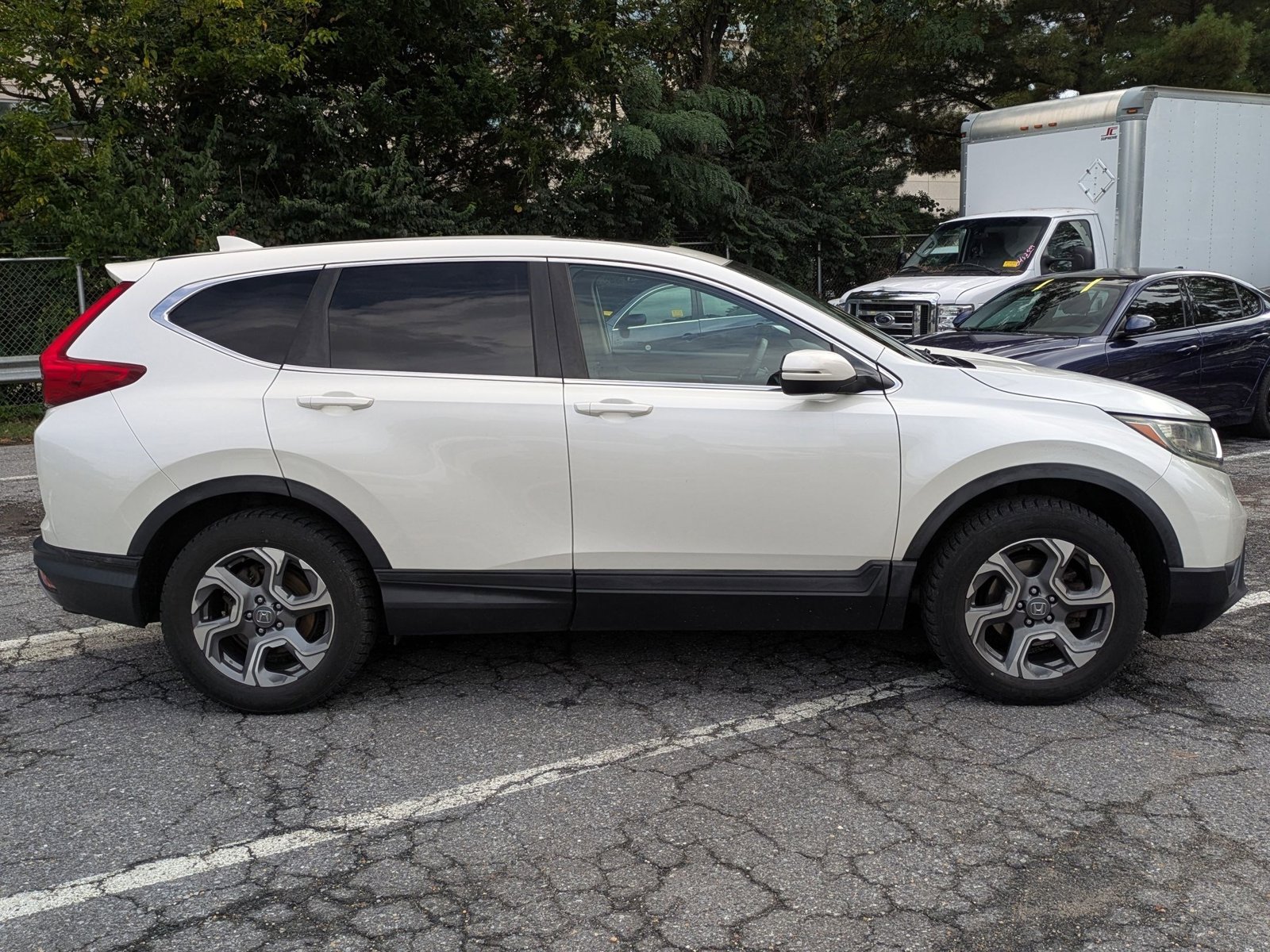 2017 Honda CR-V EX photo 4