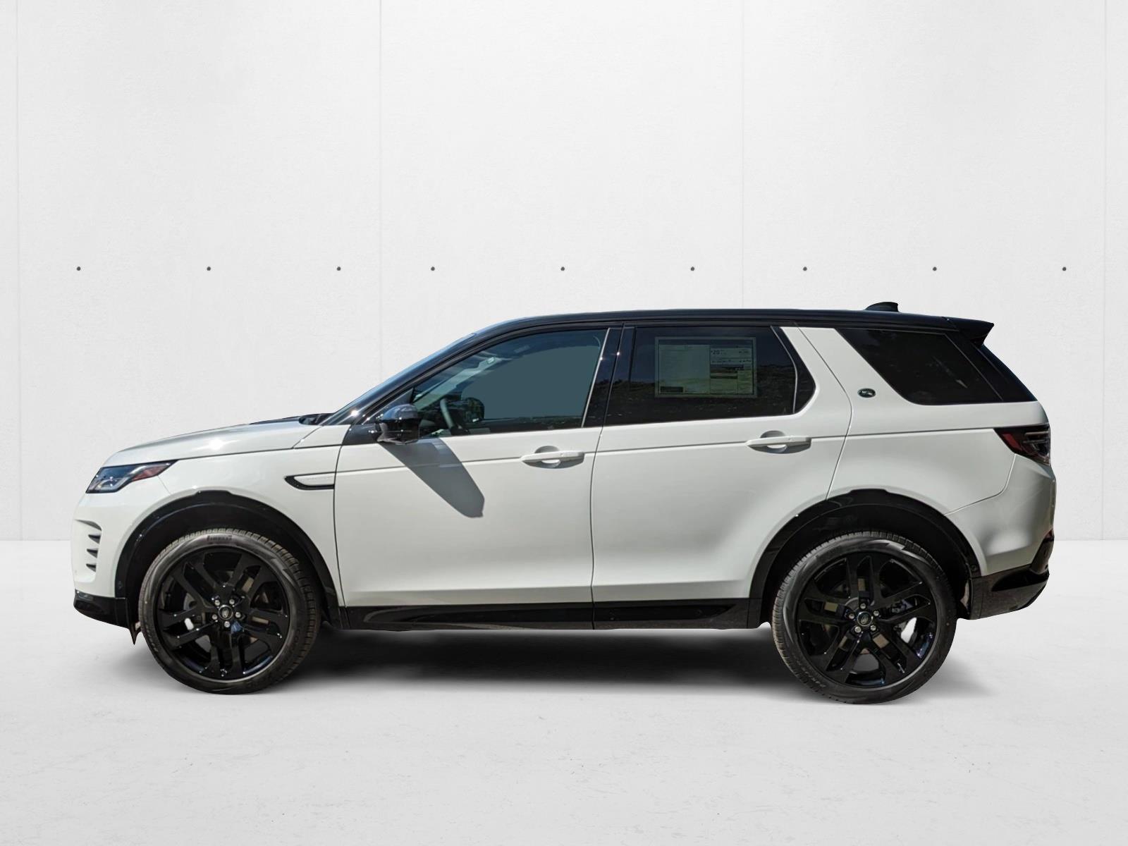 2024 Land Rover Discovery Sport Dynamic SE photo 3