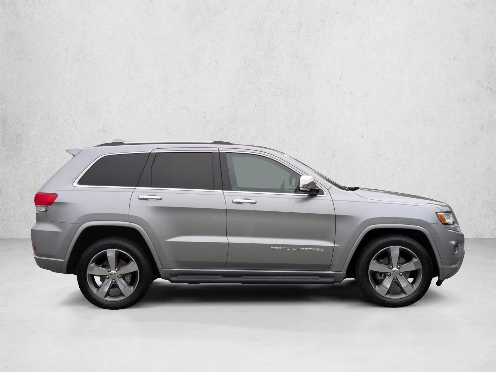 2015 Jeep Grand Cherokee Overland photo 4