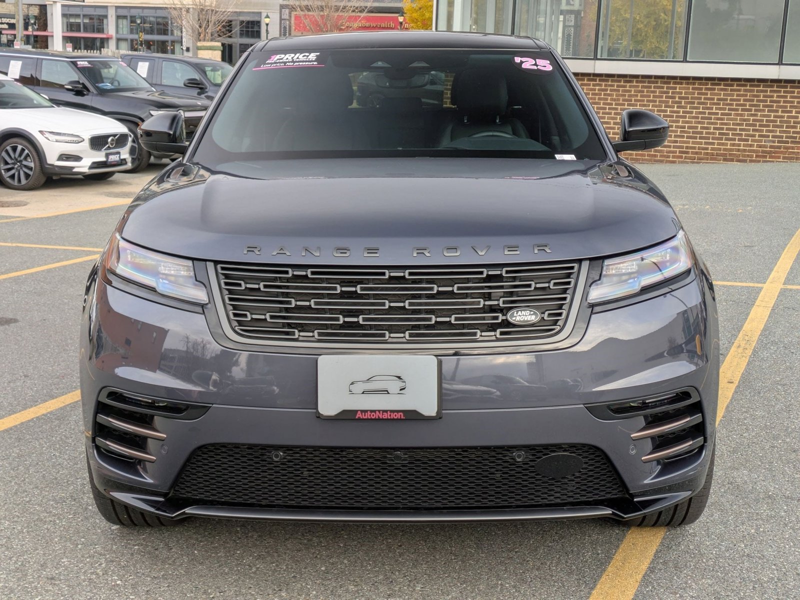 2025 Land Rover Range Rover Velar P250 Dynamic SE photo 2