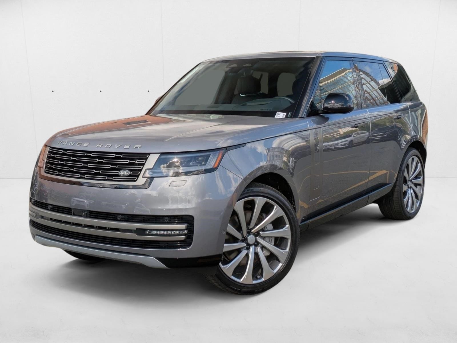 2025 Land Rover Range Rover SE's photo