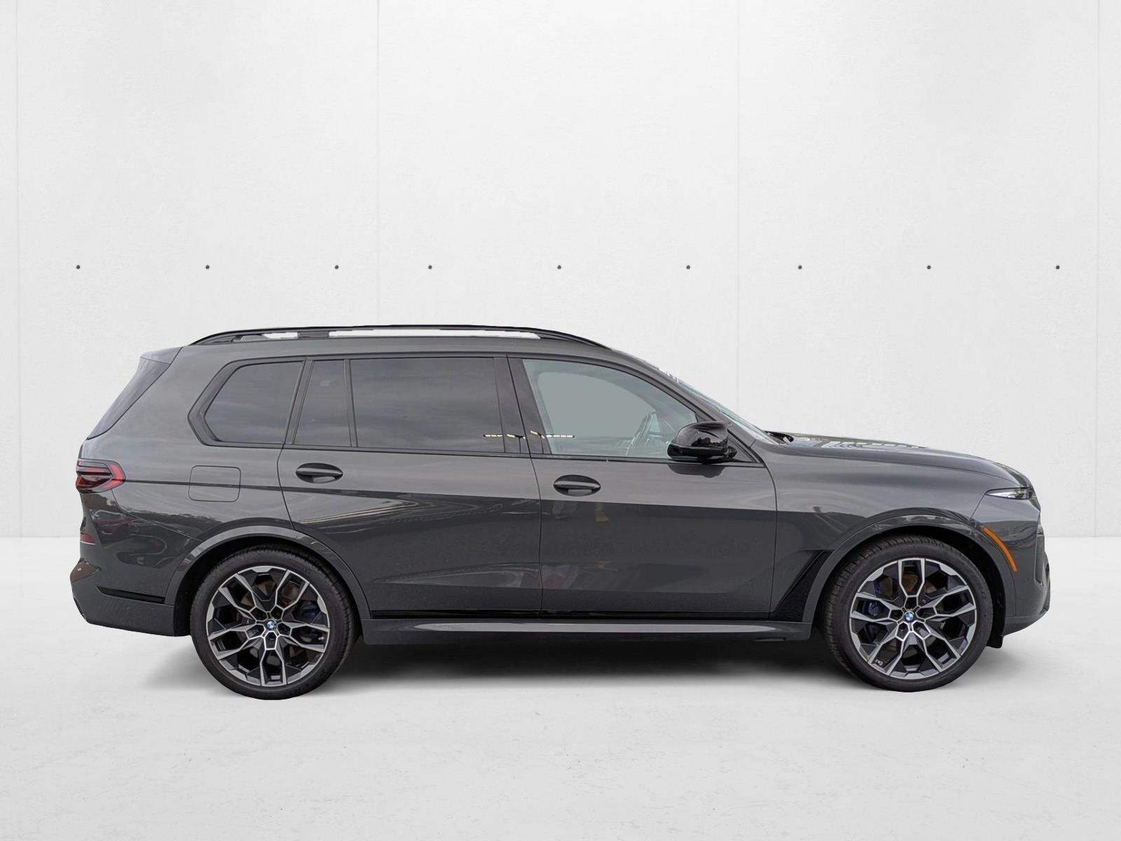 2023 Bmw X7 M60i photo 3
