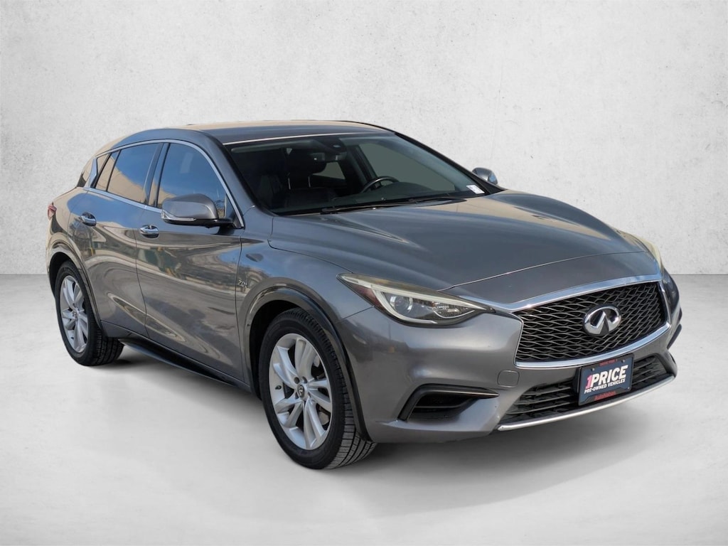 Used 2017 INFINITI QX30 Luxury SUV