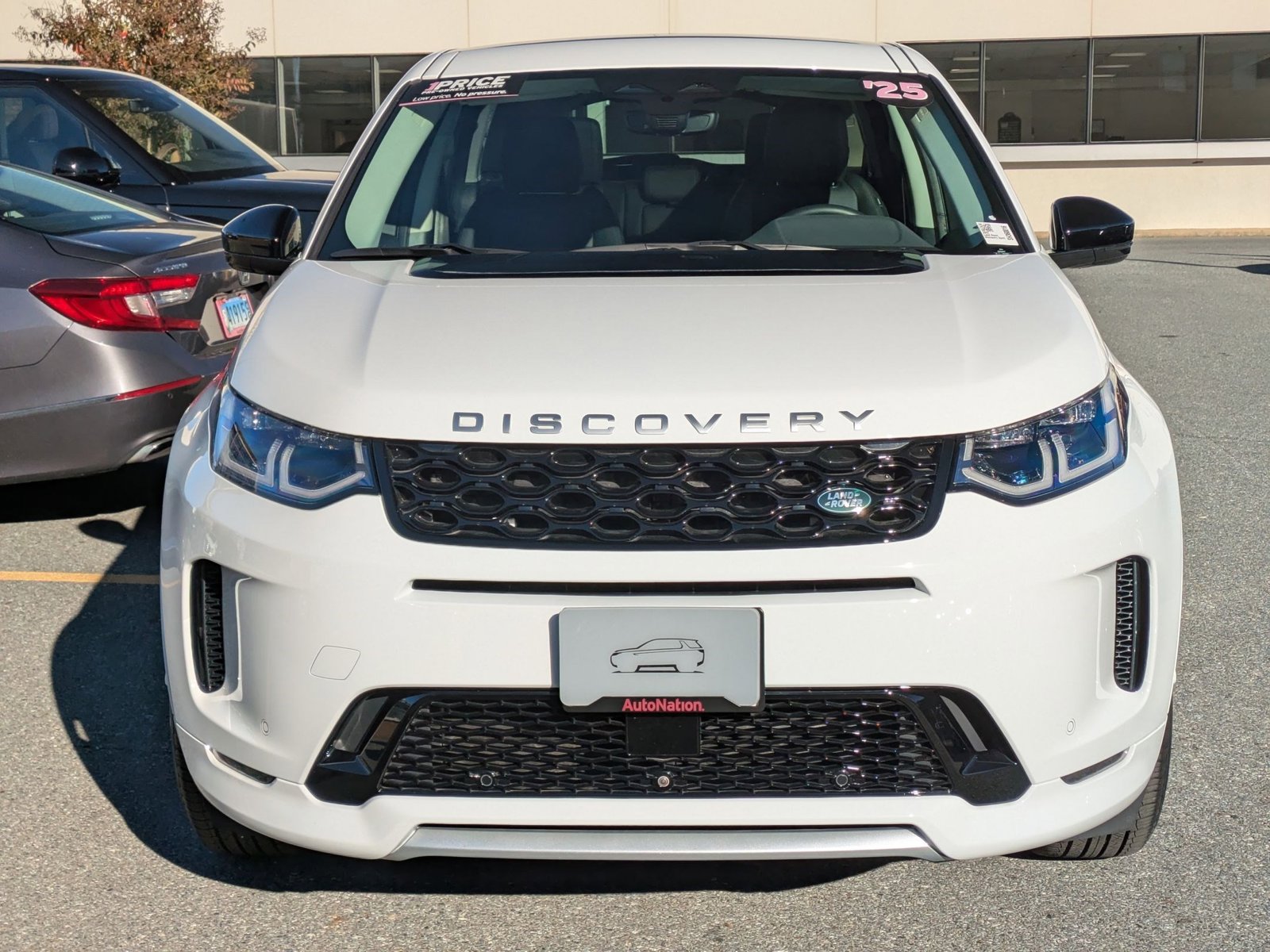 2025 Land Rover Discovery Sport S photo 2