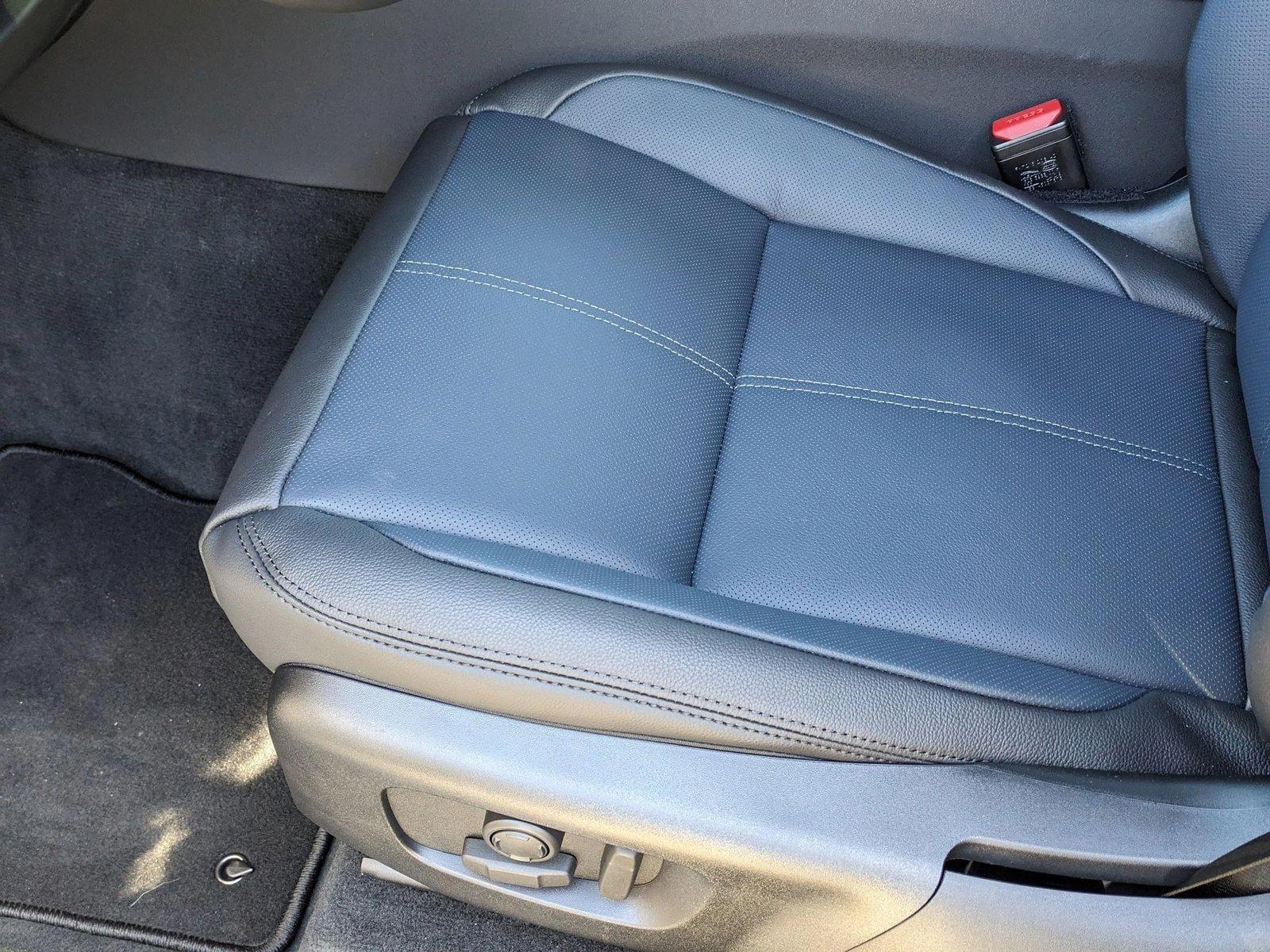 2026 Land Rover Range Rover Velar P250 S photo 4