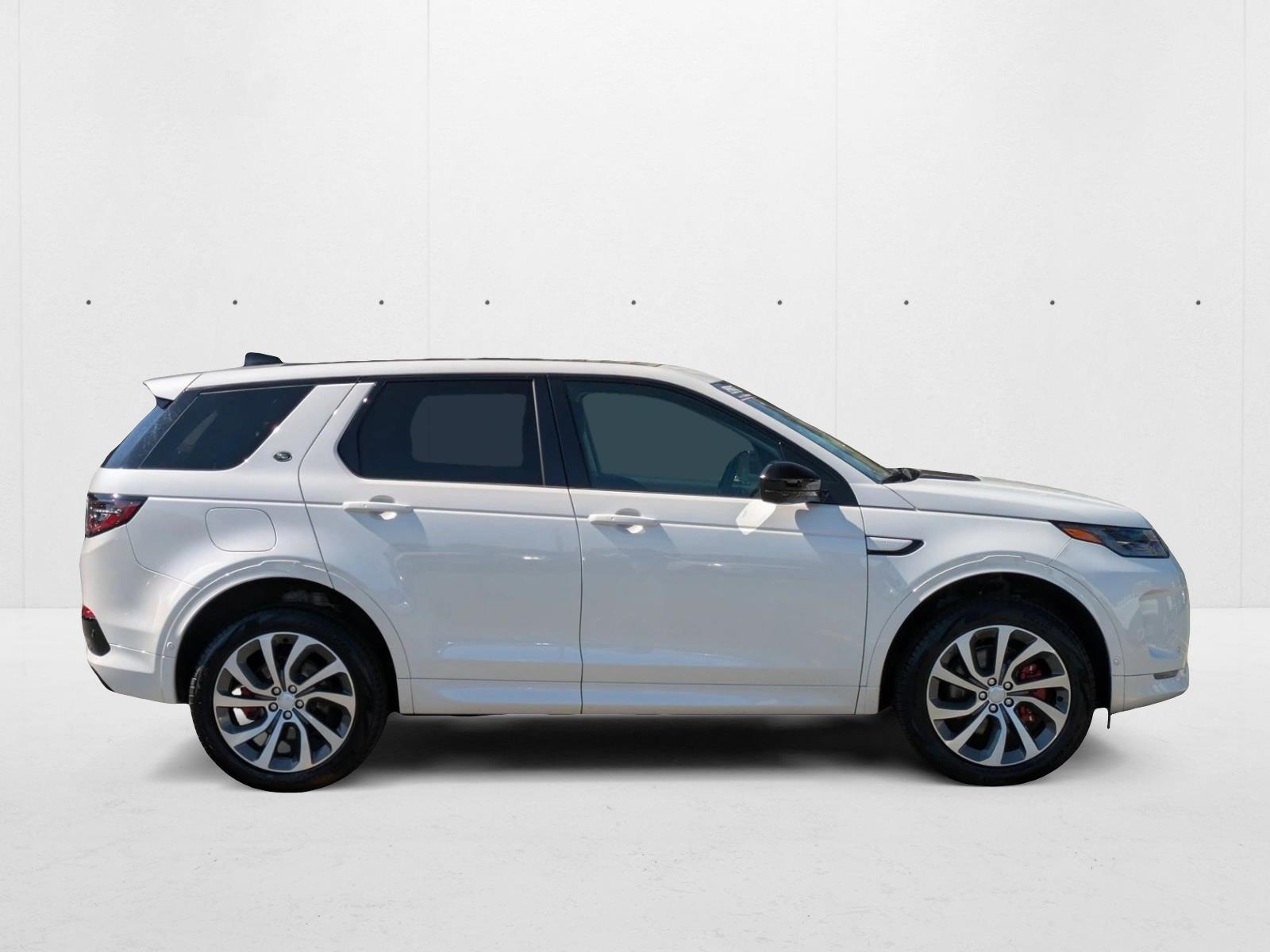 2025 Land Rover Discovery Sport S photo 4