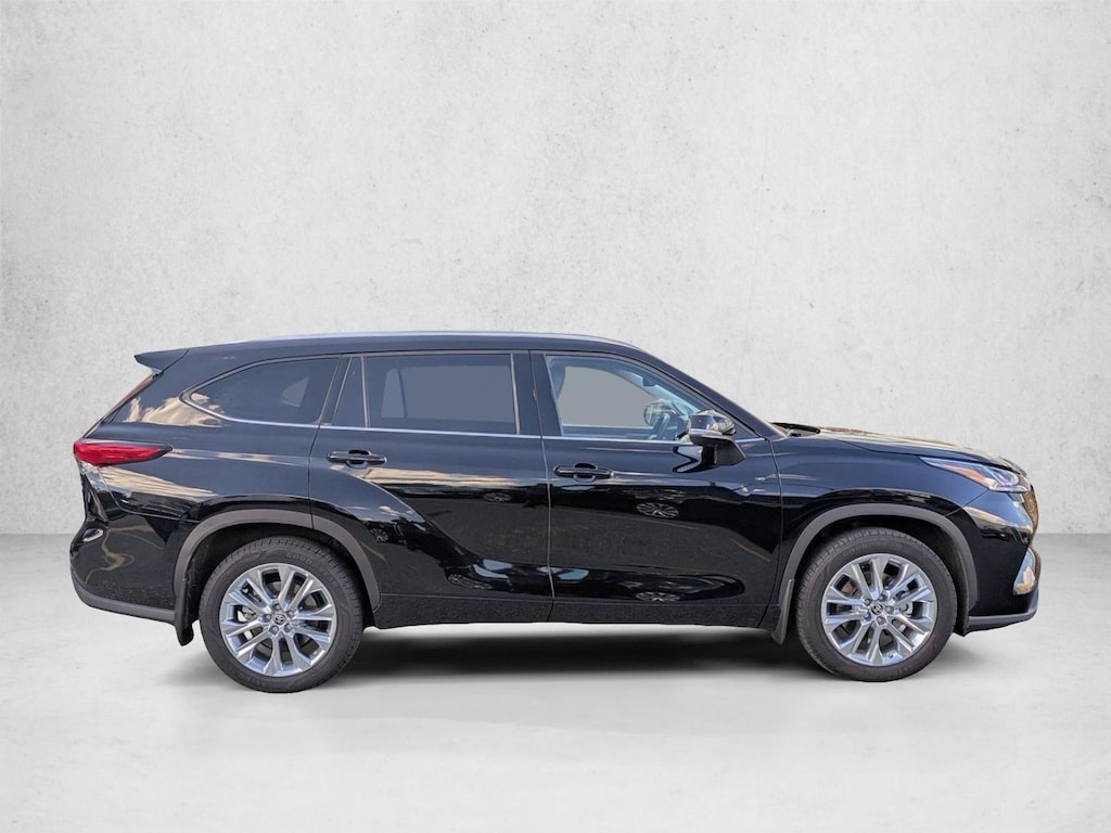 Used 2021 Toyota Highlander Limited SUV