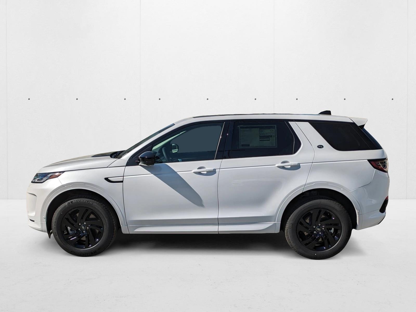 2024 Land Rover Discovery Sport S photo 3
