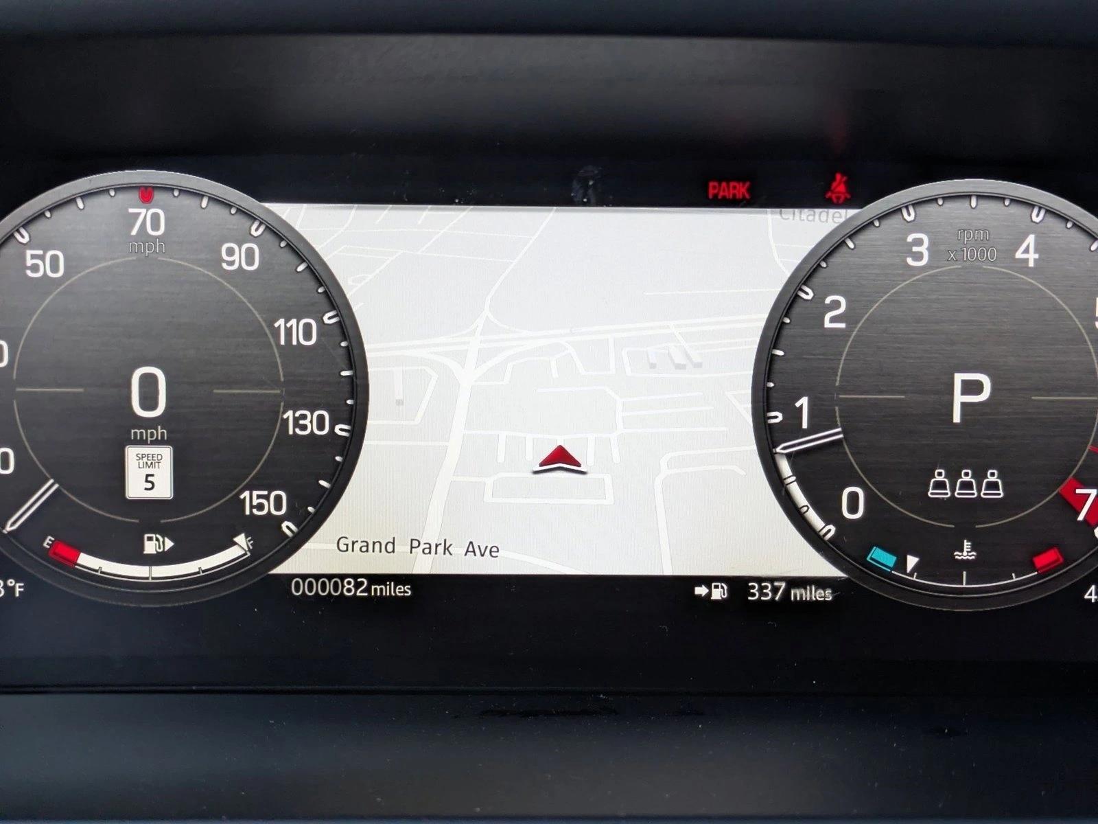 2026 Land Rover Defender X-Dynamic SE - Photo 11