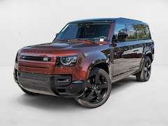 2025 Land Rover Defender 130 X-Dynamic SE SUV