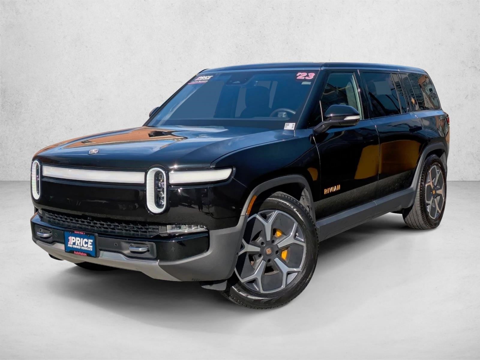 2023 Rivian R1S Adventure's photo
