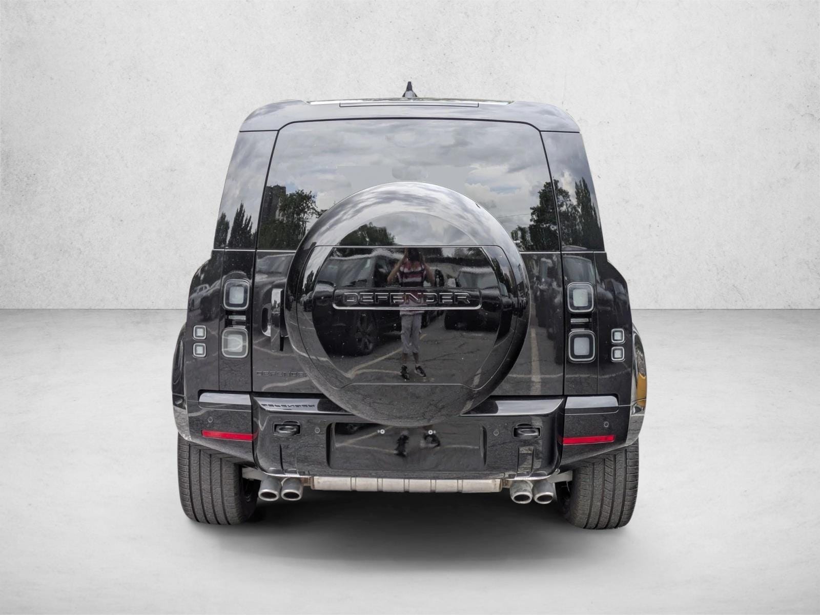 2026 Land Rover Defender X-Dynamic SE - Photo 8