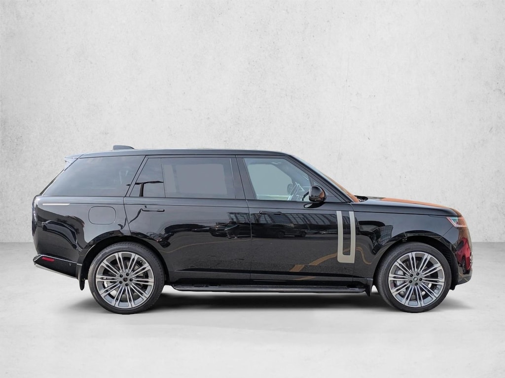 Certified 2025 Land Rover Range Rover P530 SE 7 Seat SUV