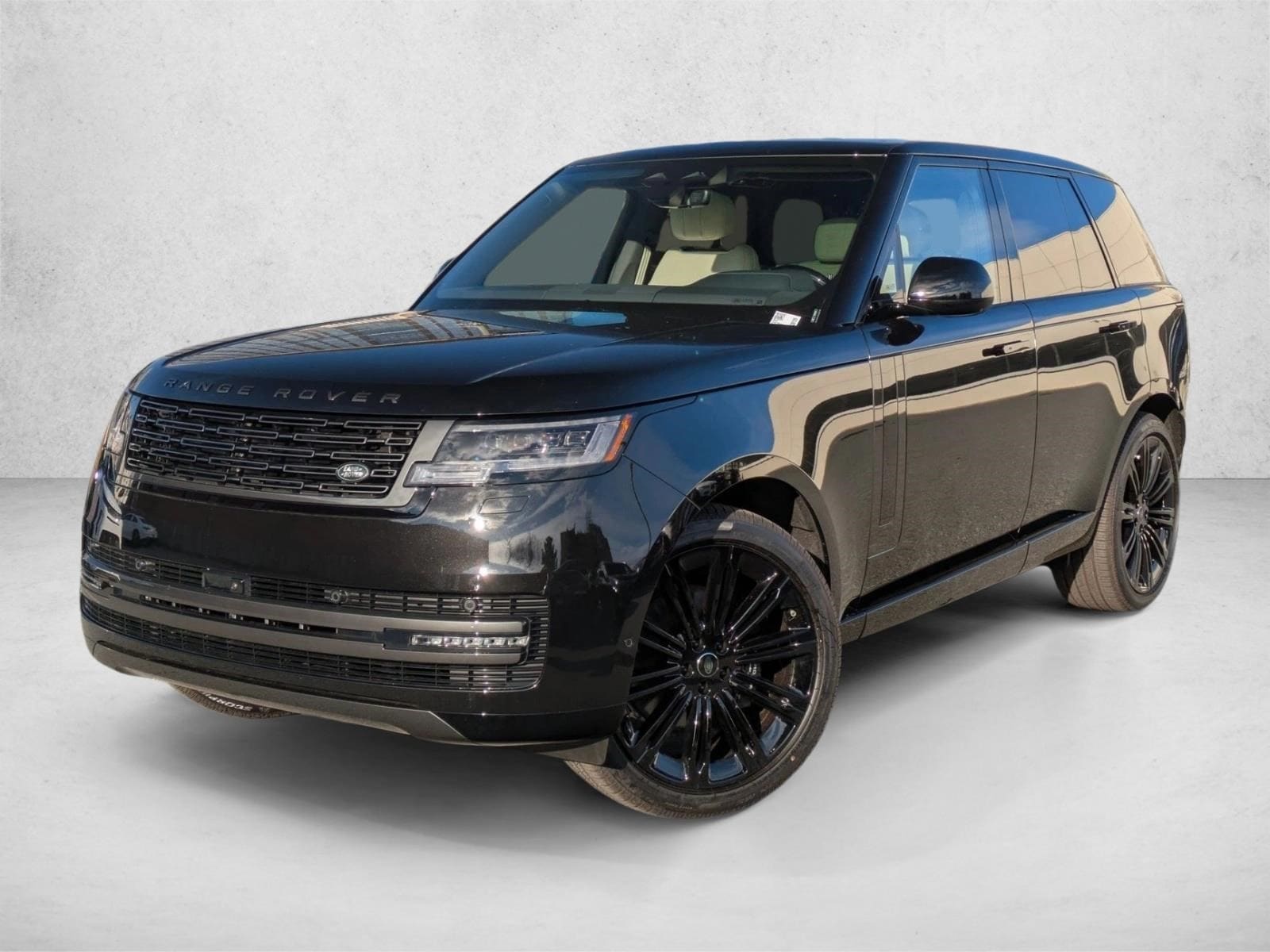 2025 Land Rover Range Rover SE's photo
