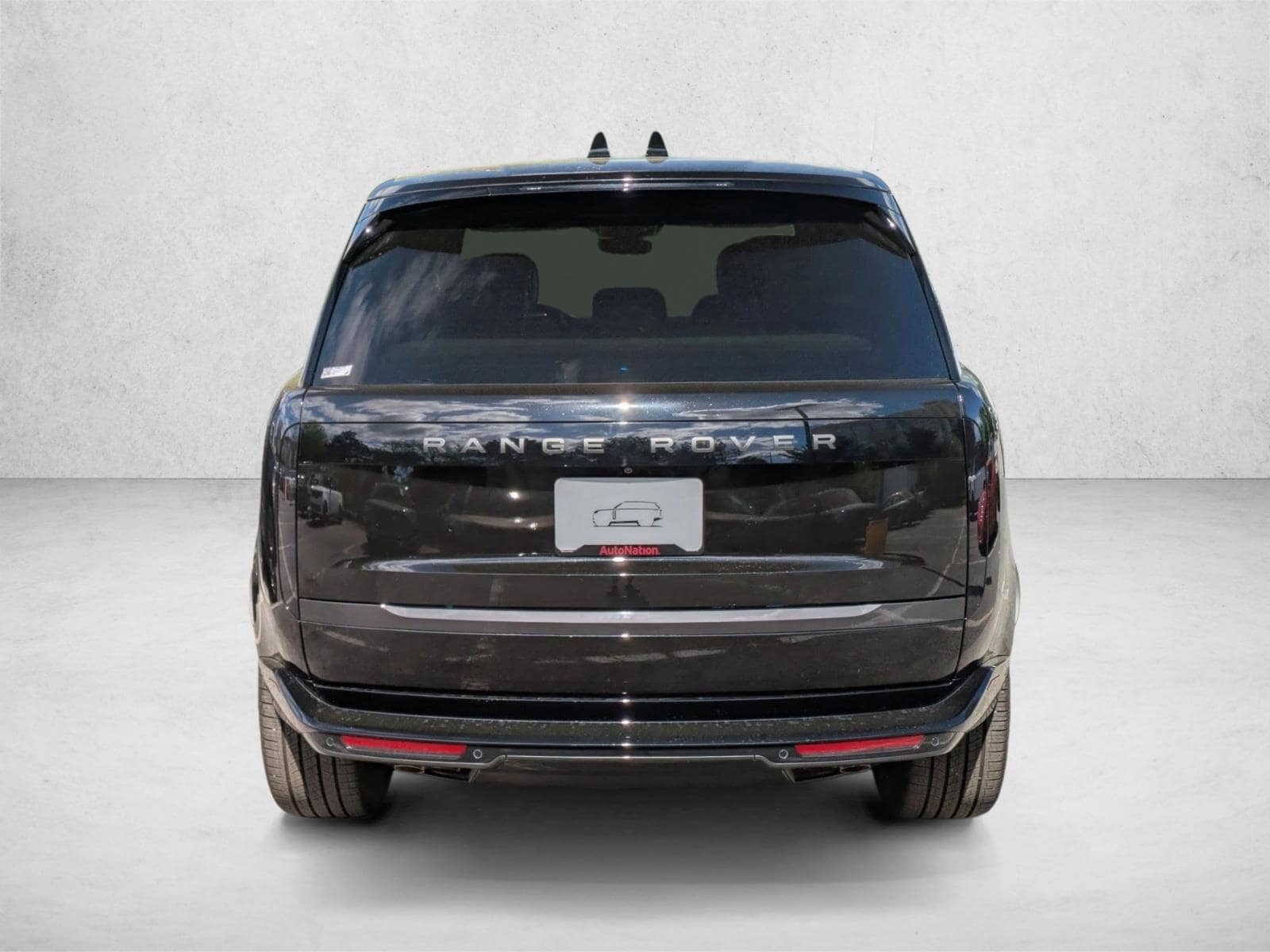 2026 Land Rover Range Rover SE - Photo 8