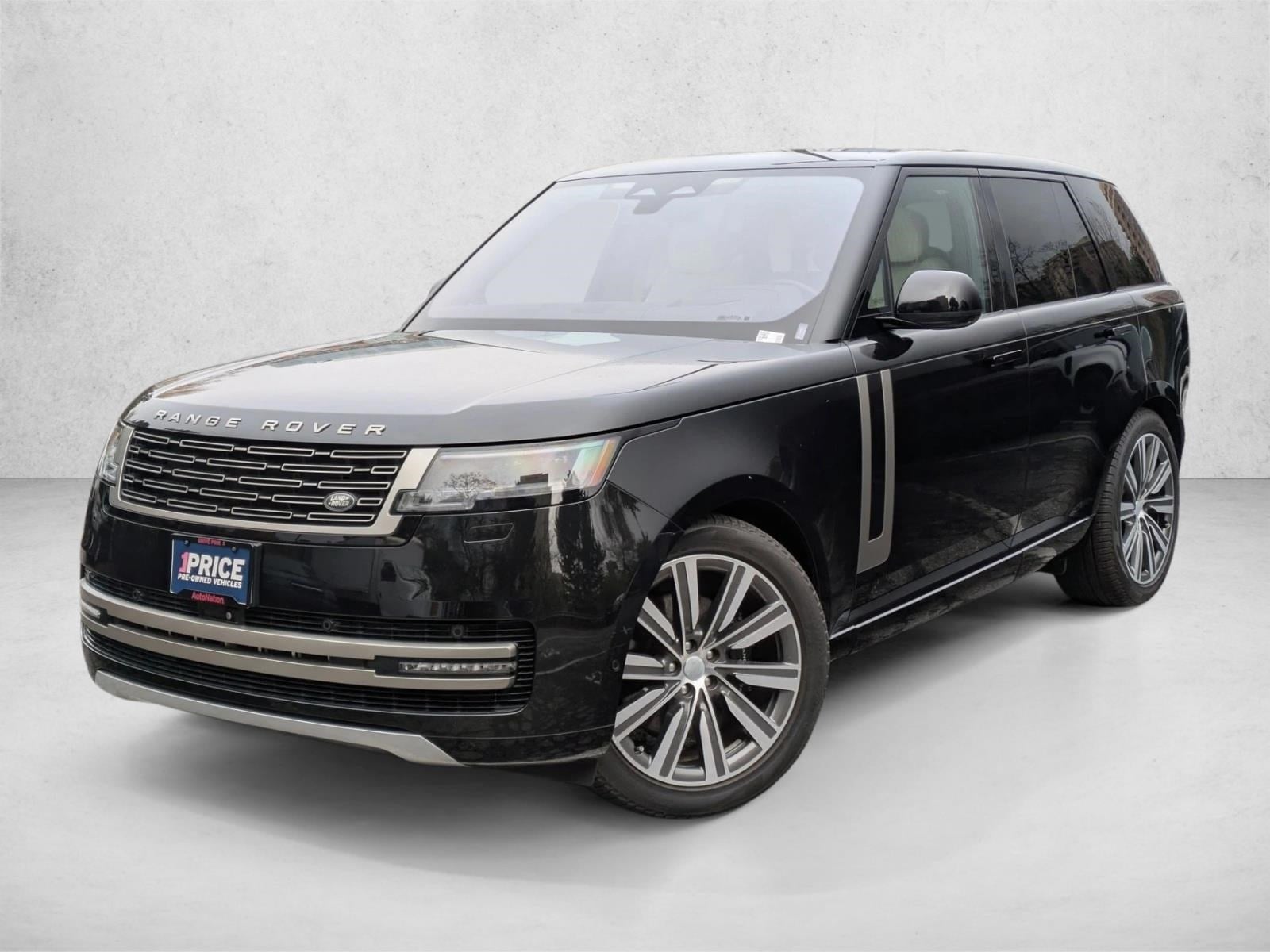2023 Land Rover Range Rover SE's photo