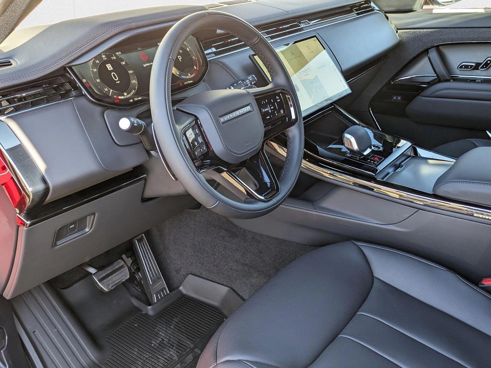 2025 Land Rover Range Rover Sport P530 Dynamic SE photo 2