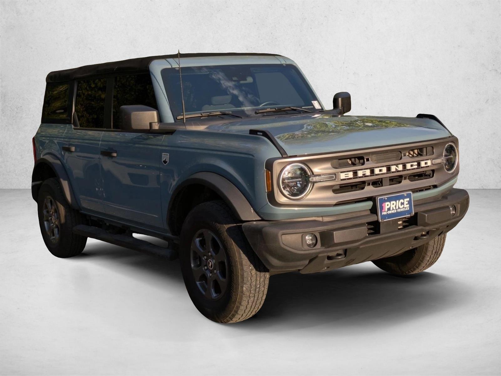 2022 Ford Bronco Big Bend photo 2