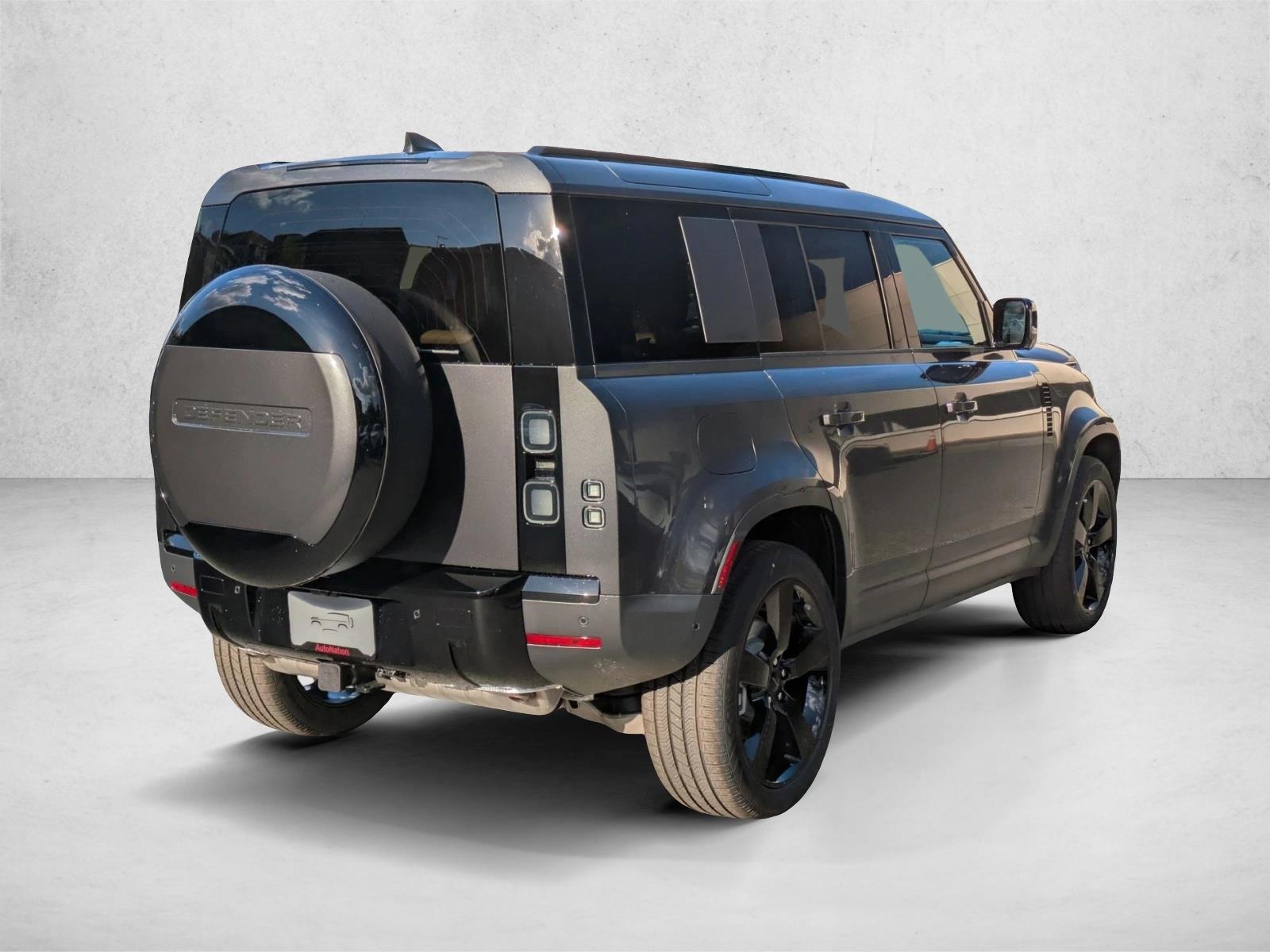 2026 Land Rover Defender 110 S photo 2