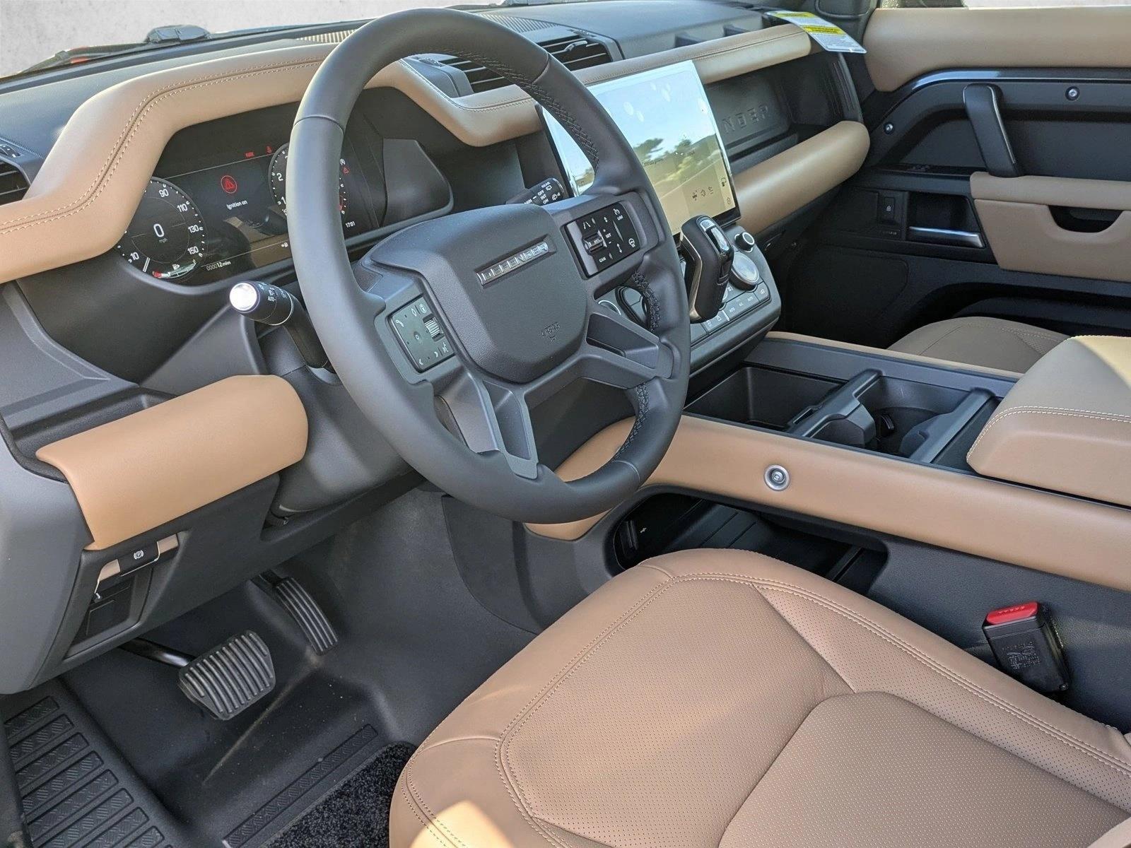 2026 Land Rover Defender 110 S photo 3