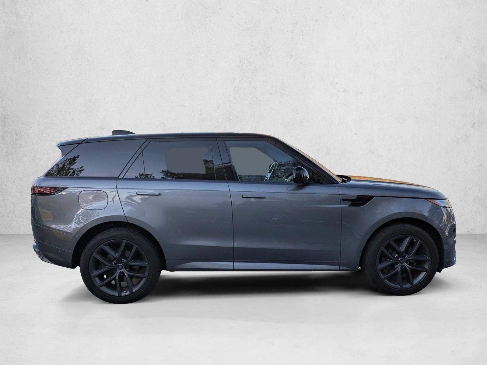 2023 Land Rover Range Rover Sport SE photo 4