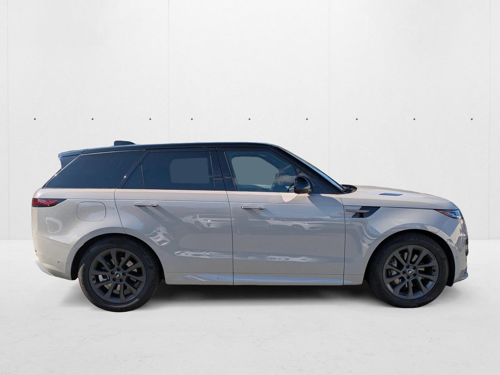 2025 Land Rover Range Rover Sport SE photo 2