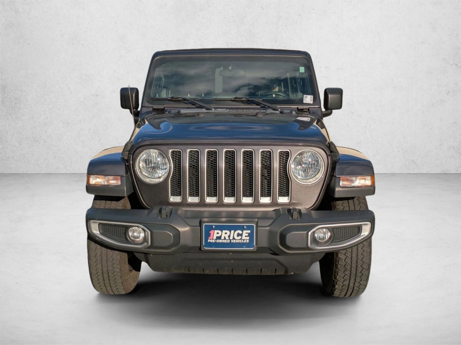 2019 Jeep Wrangler Unlimited Sahara photo 2