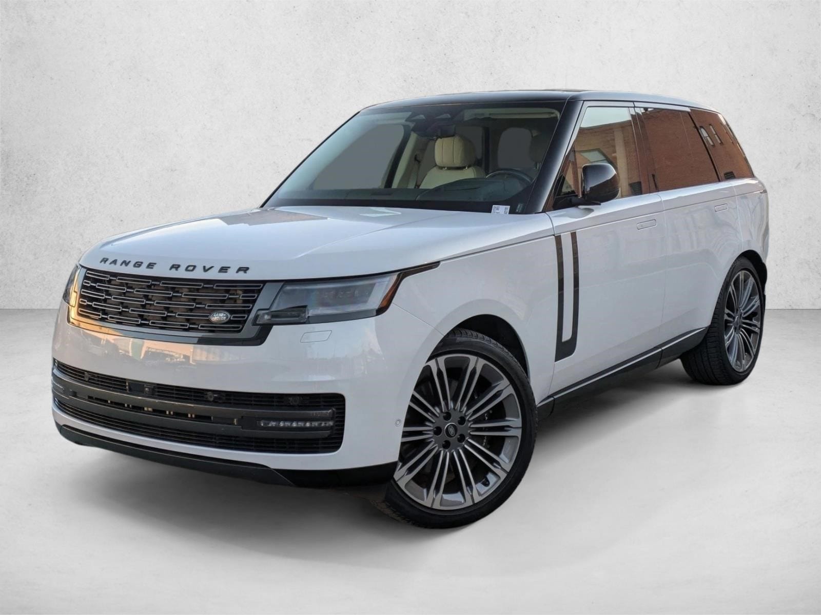 2024 Land Rover Range Rover SE's photo