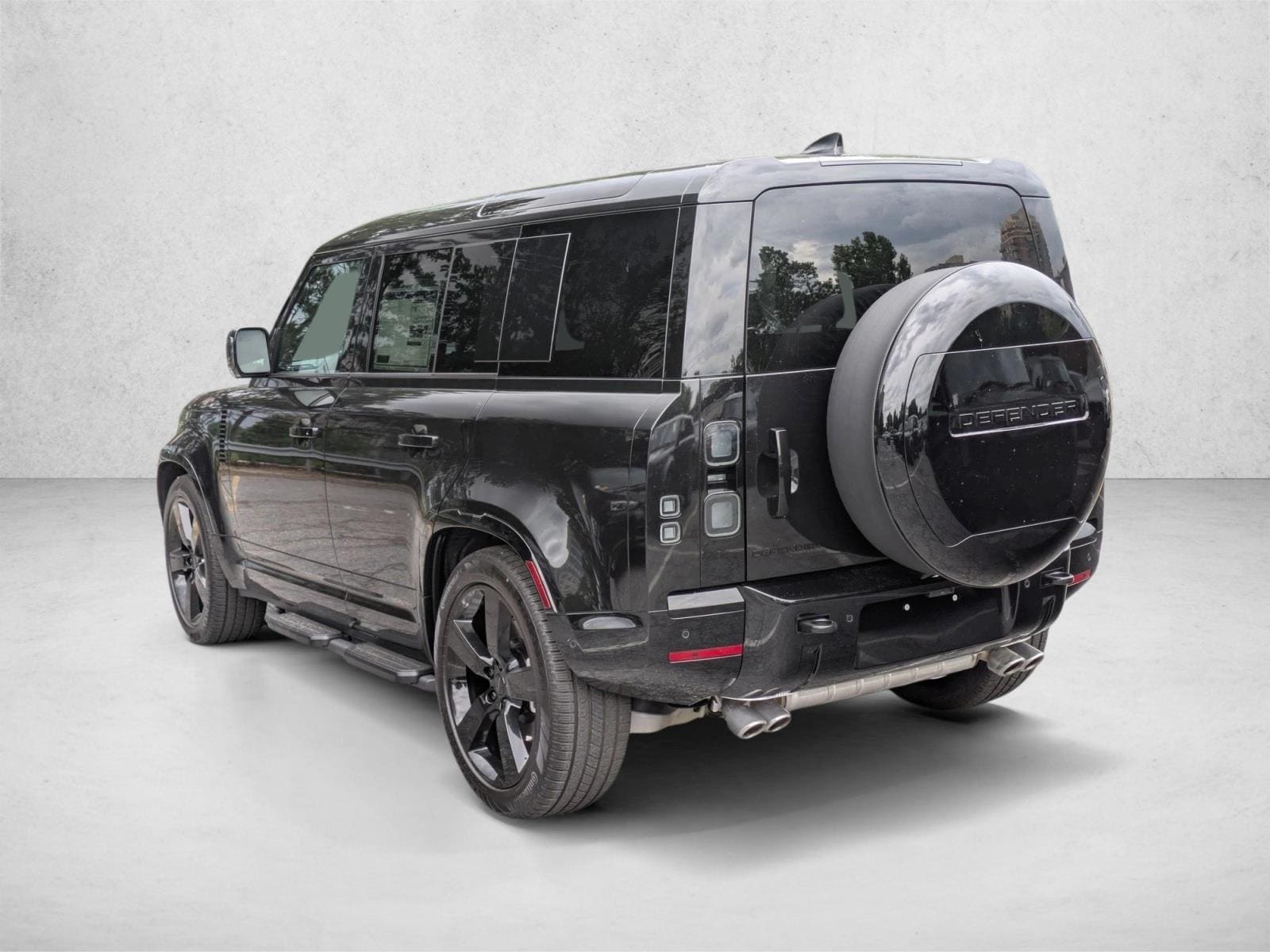 2026 Land Rover Defender X-Dynamic SE - Photo 9