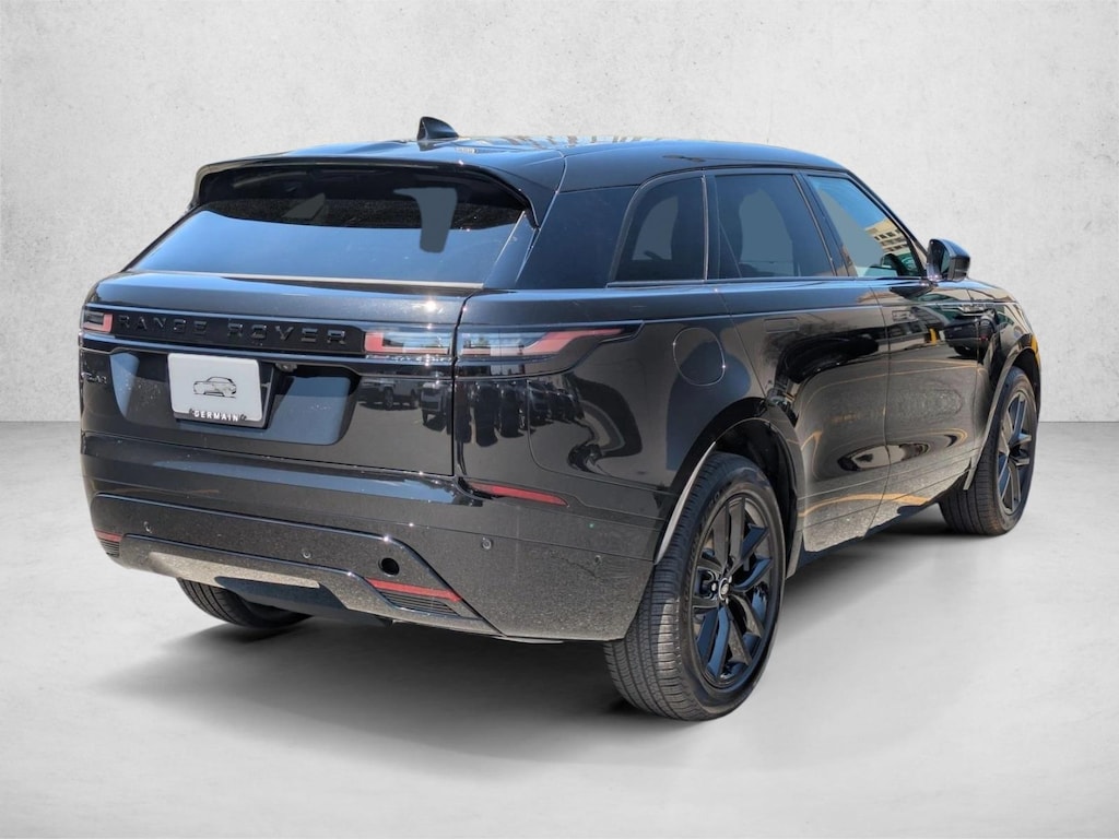 Used 2026 Land Rover Range Rover Velar P250 Dynamic SE SUV