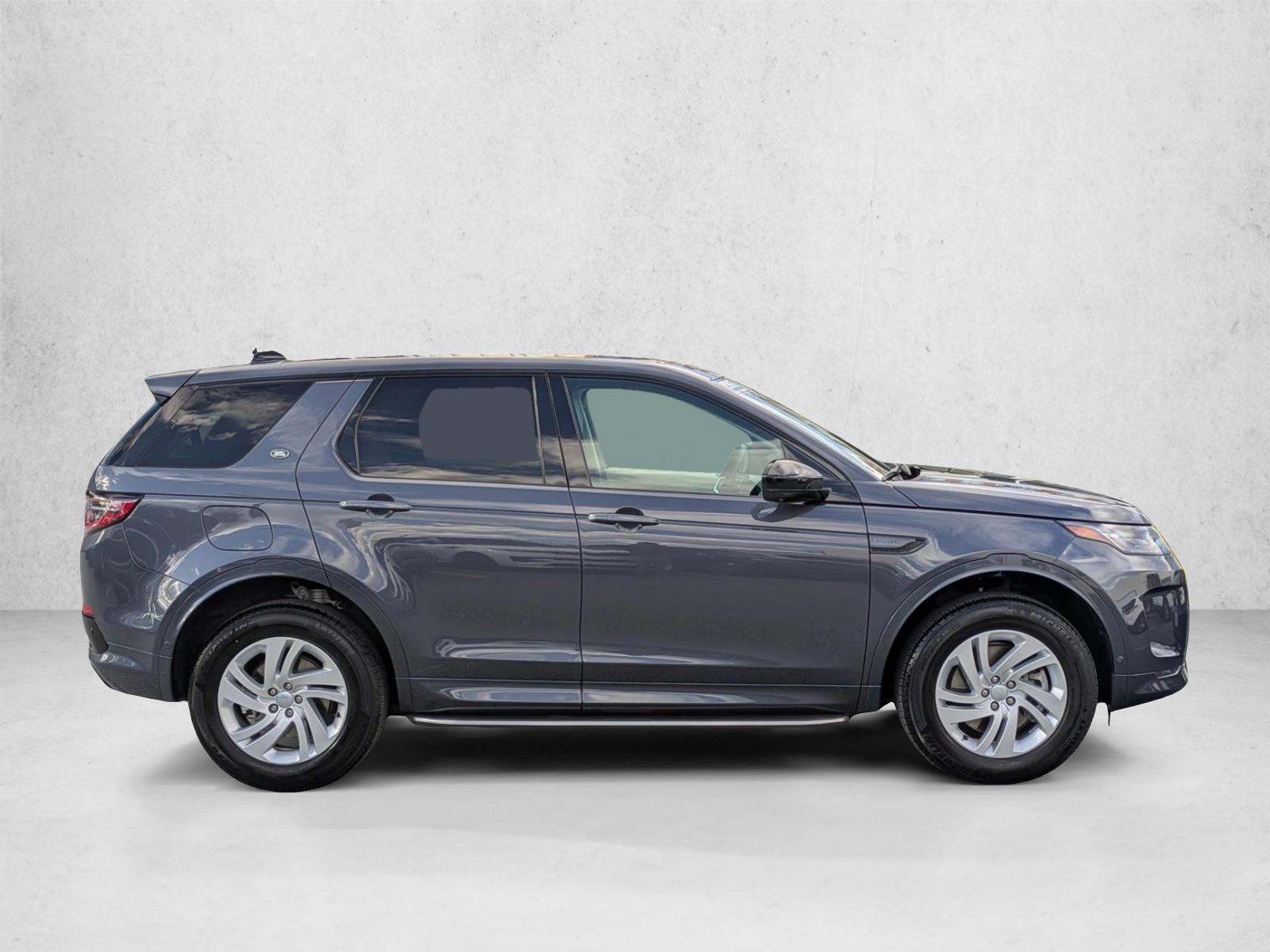 2025 Land Rover Discovery Sport S photo 4