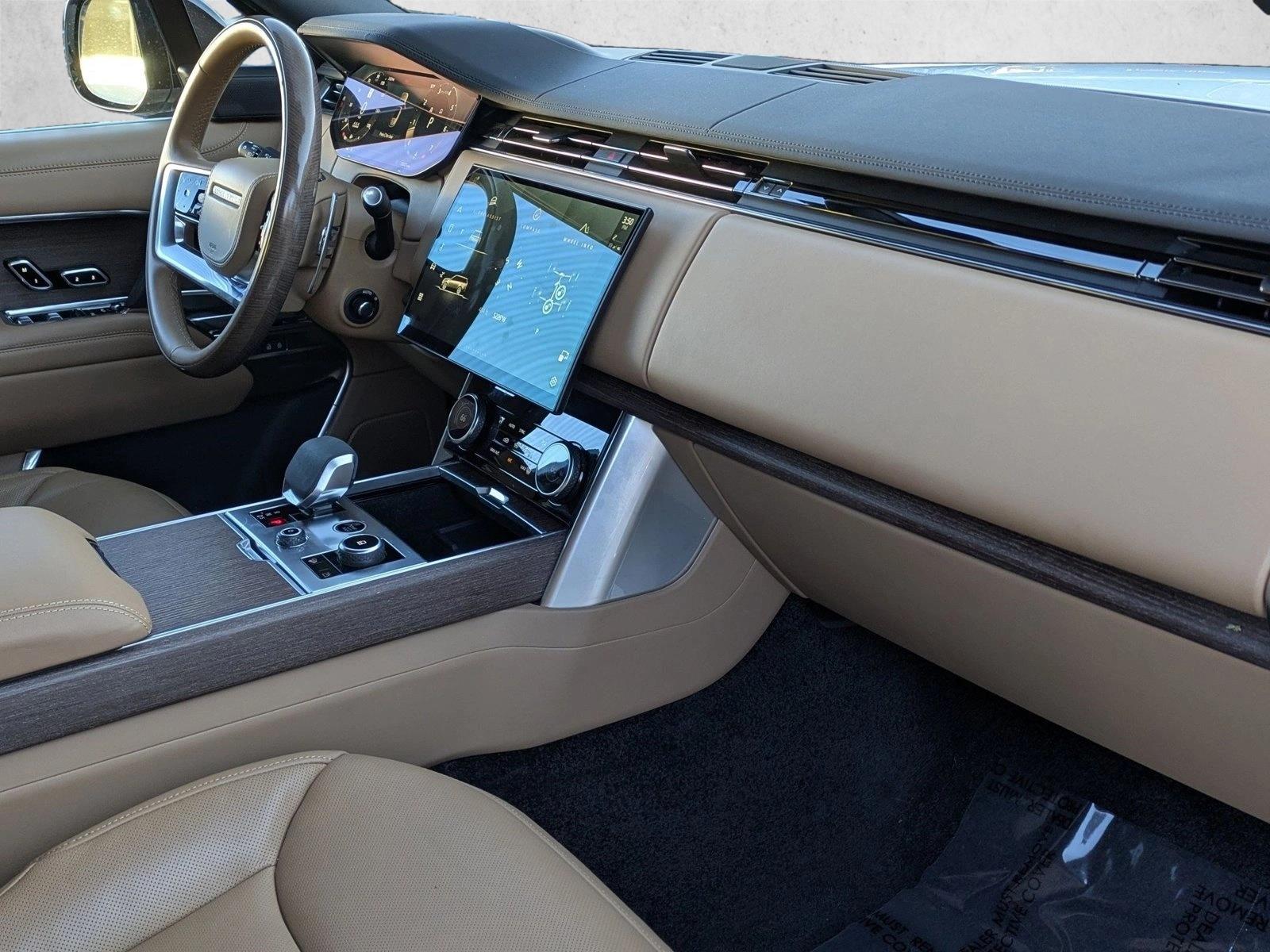 2023 Land Rover Range Rover SE - Photo 23