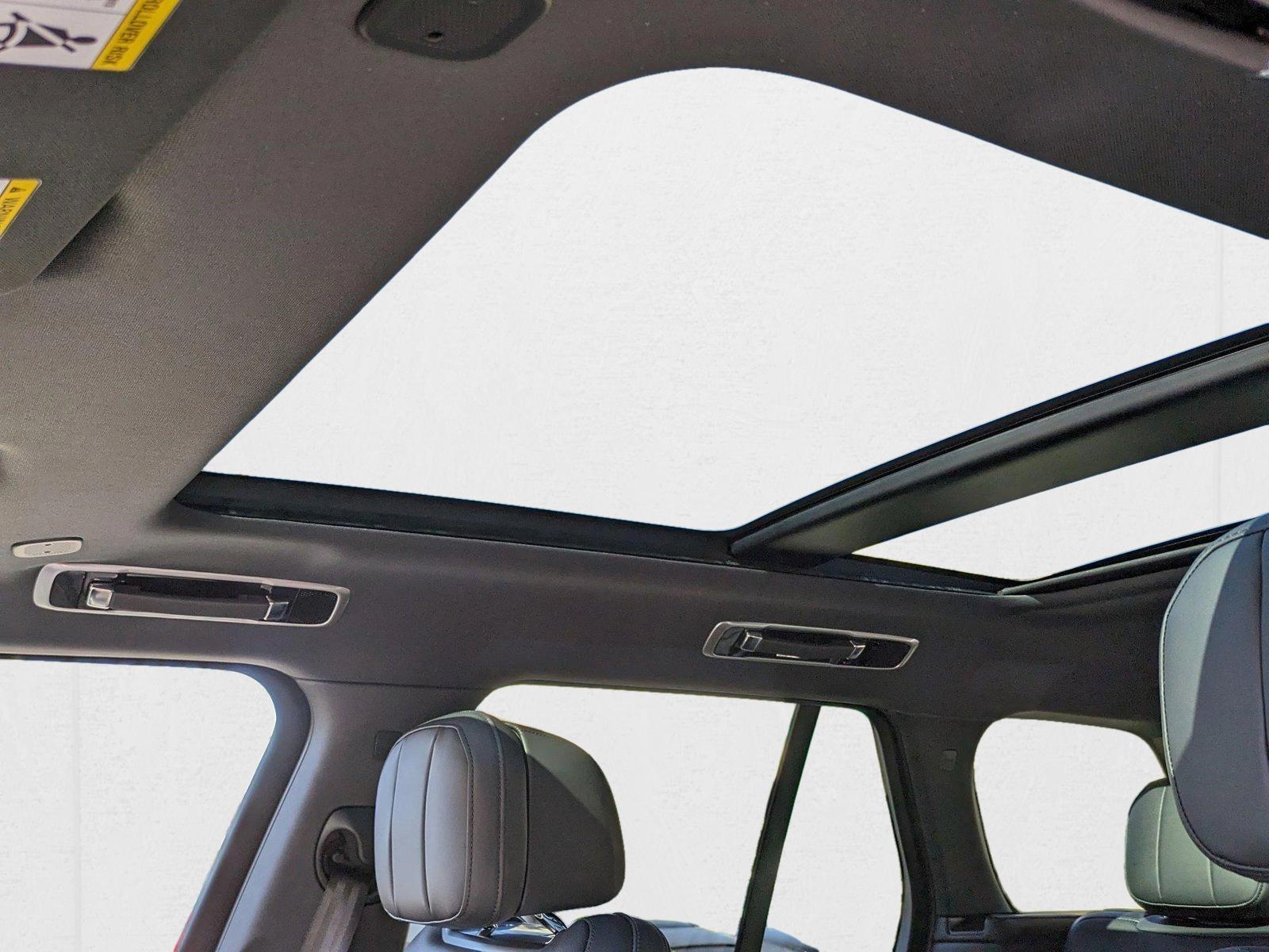 2025 Land Rover Range Rover SE - Photo 15