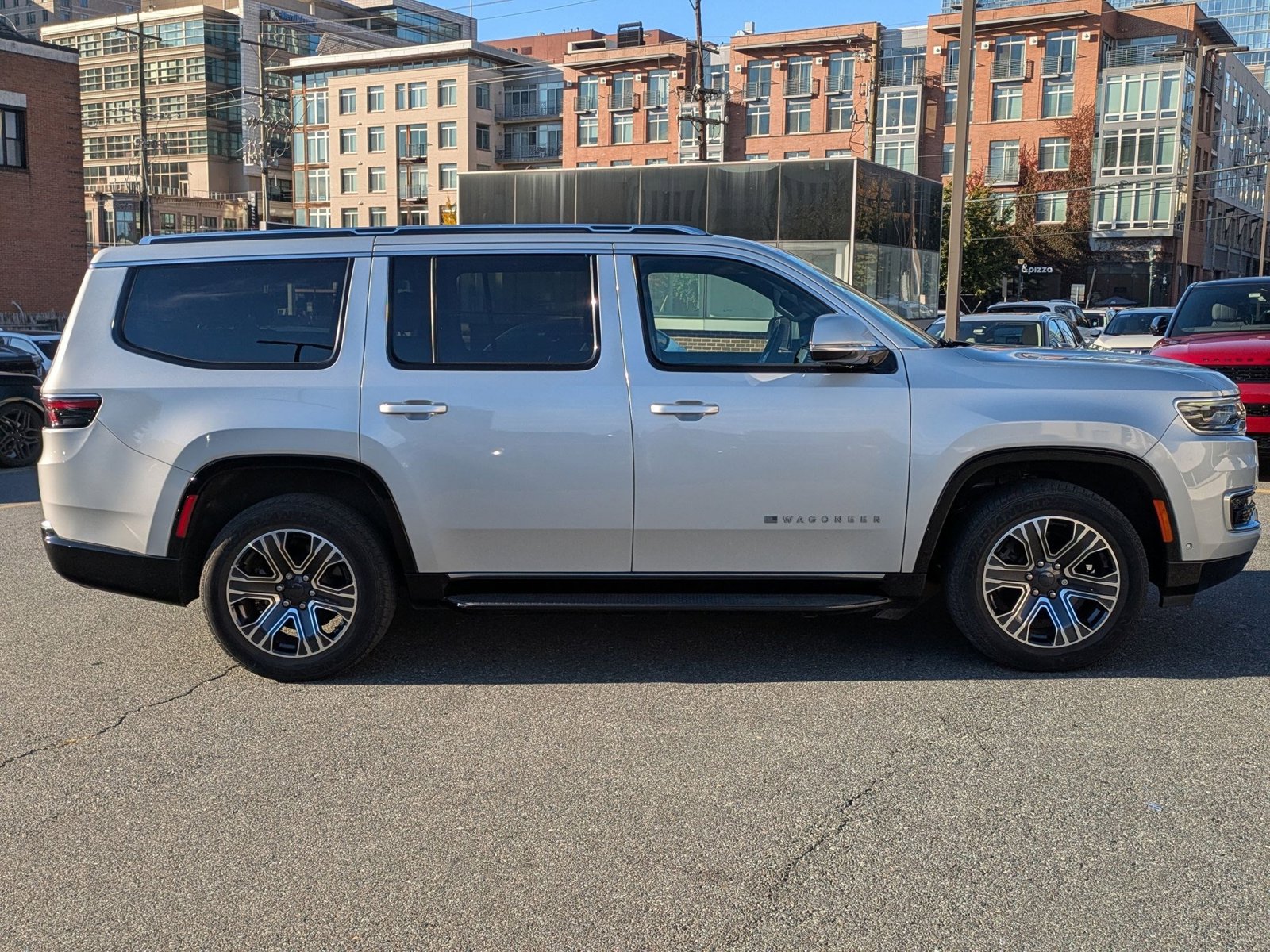 2022 Jeep Wagoneer Series III photo 4