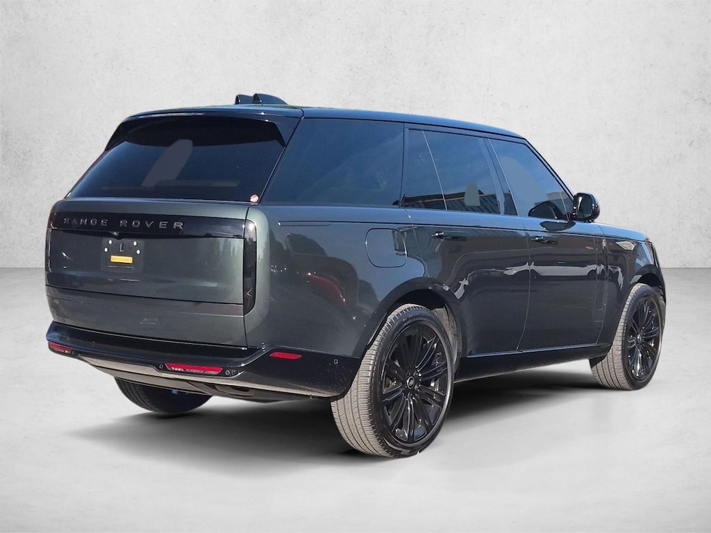 Certified 2024 Land Rover Range Rover P400 SE SUV