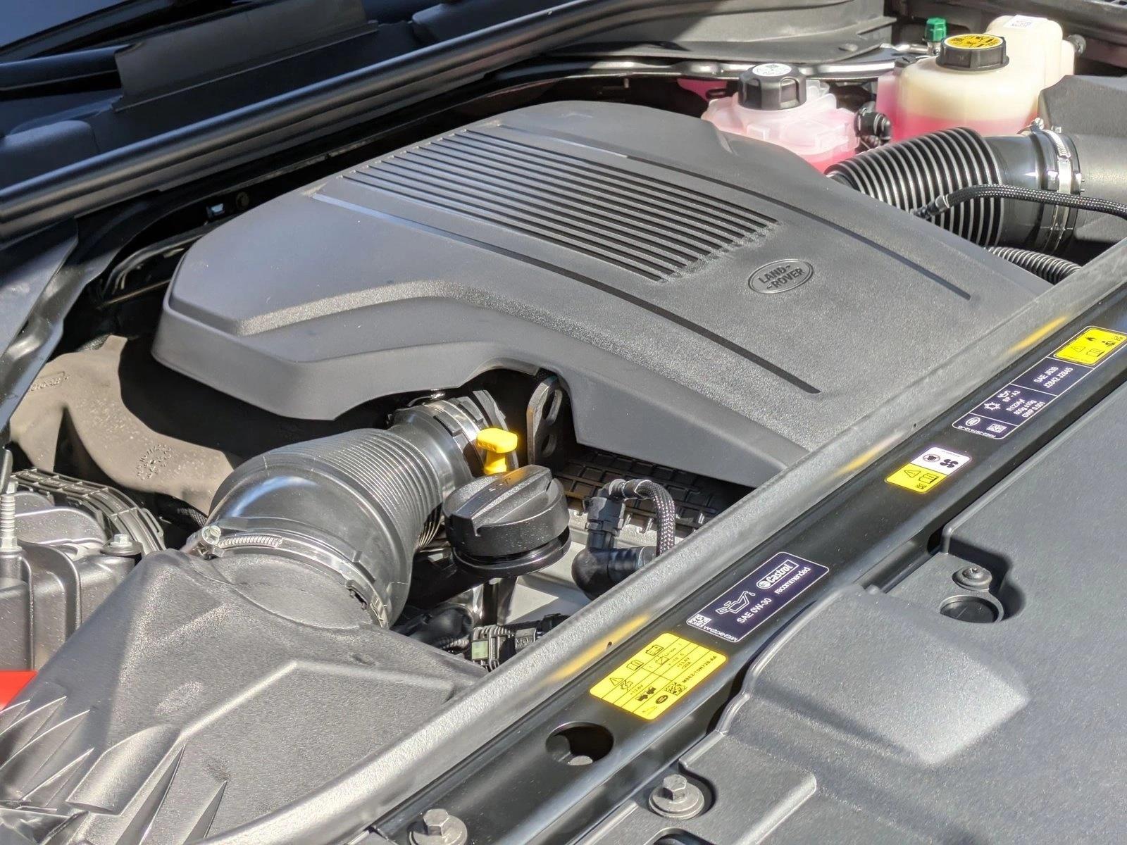 2025 Land Rover Range Rover SE - Photo 19