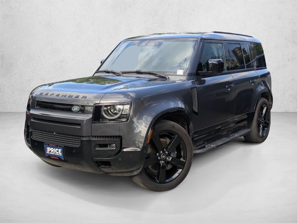 Used 2025 Land Rover Defender 110 X-Dynamic SE SUV