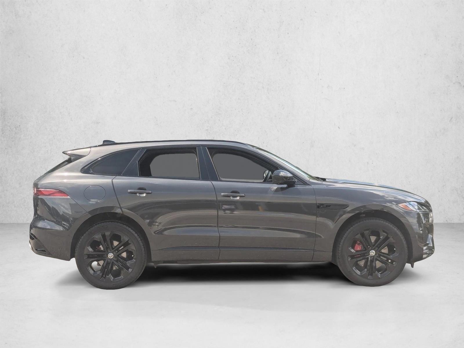 2026 Jaguar F-PACE P400 R-Dynamic S photo 3