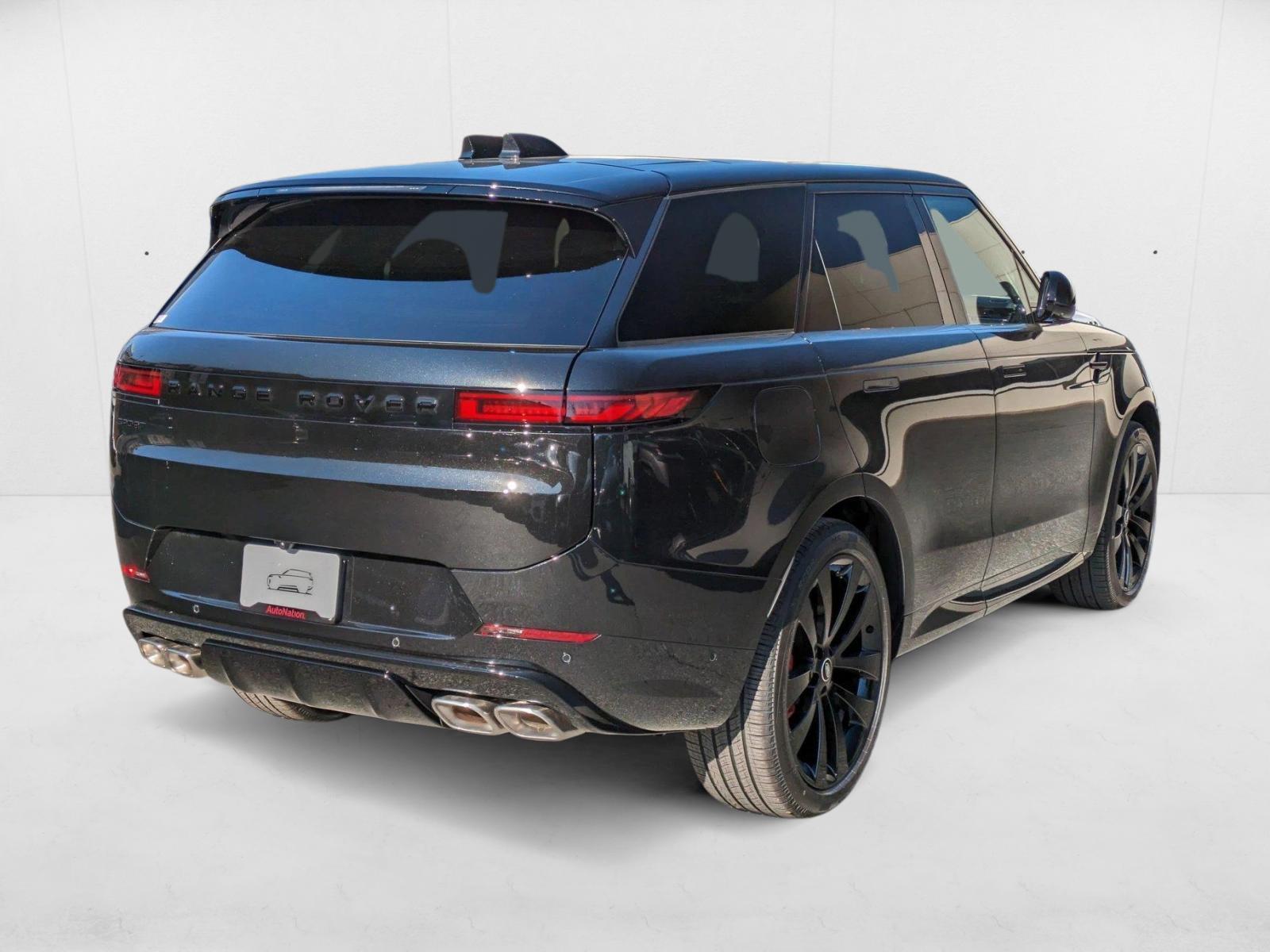 2025 Land Rover Range Rover Sport P530 Dynamic SE photo 2