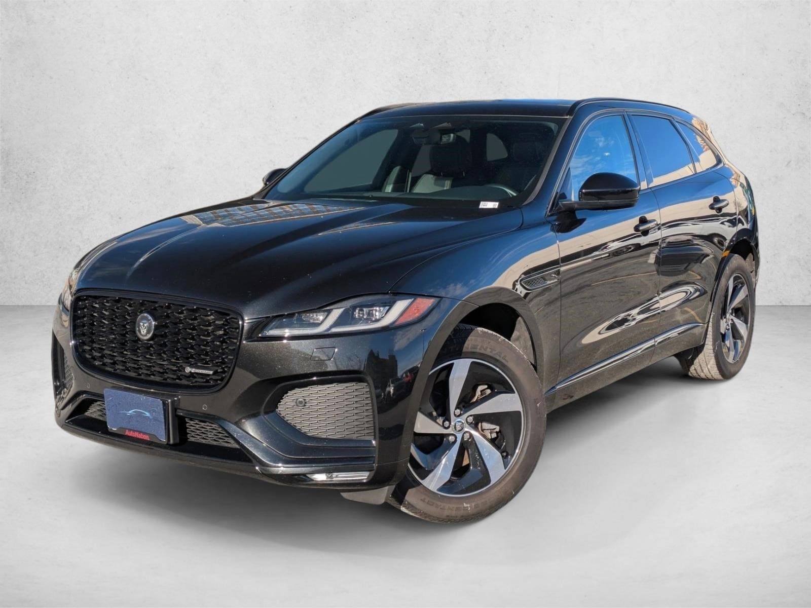 2025 Jaguar F-PACE R-Dynamic S's photo