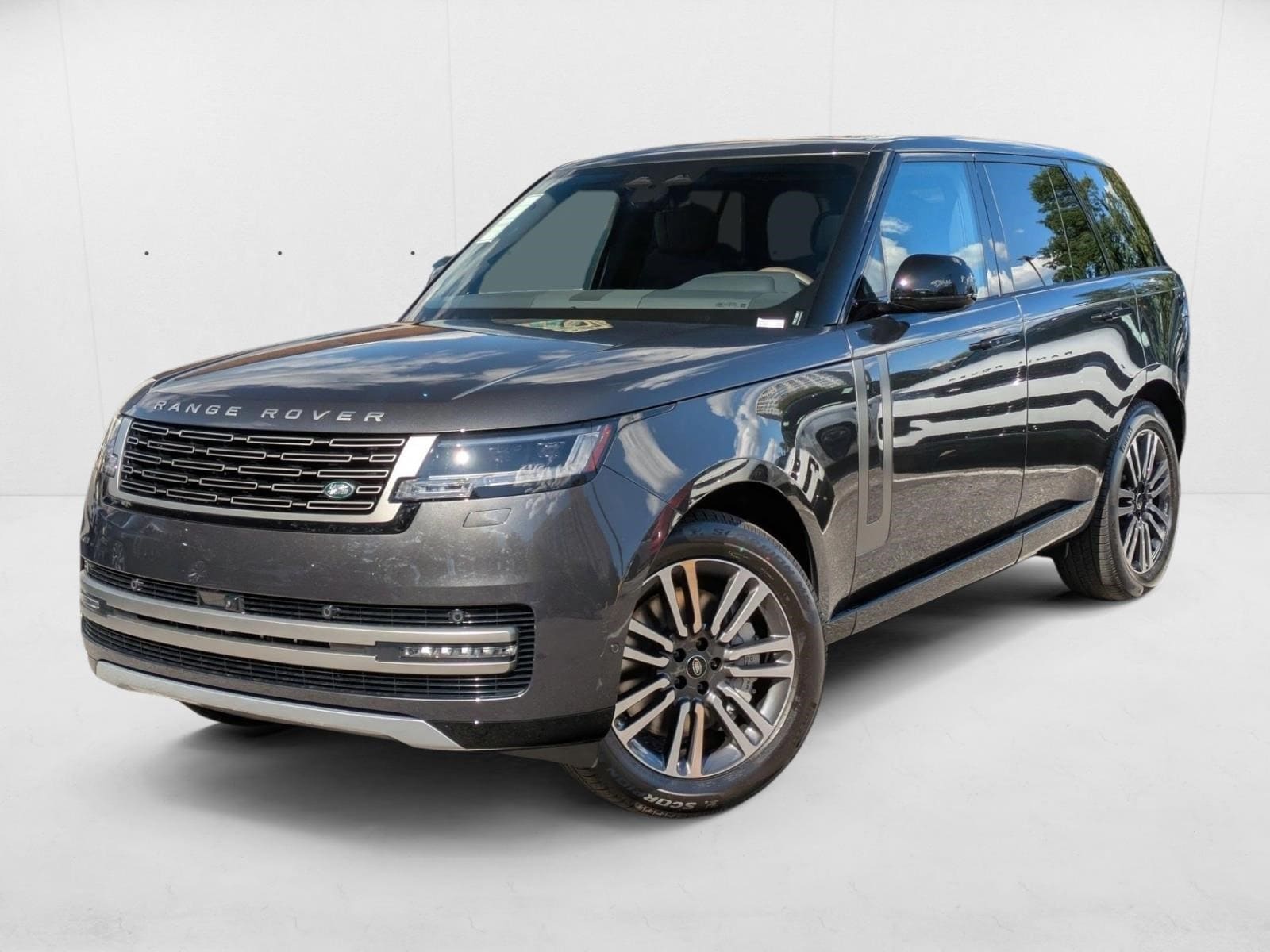 2025 Land Rover Range Rover SE's photo