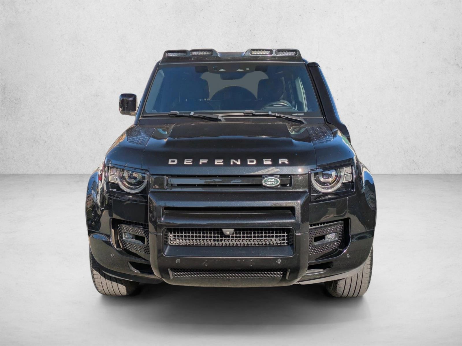 2022 Land Rover Defender XS Edition photo 2