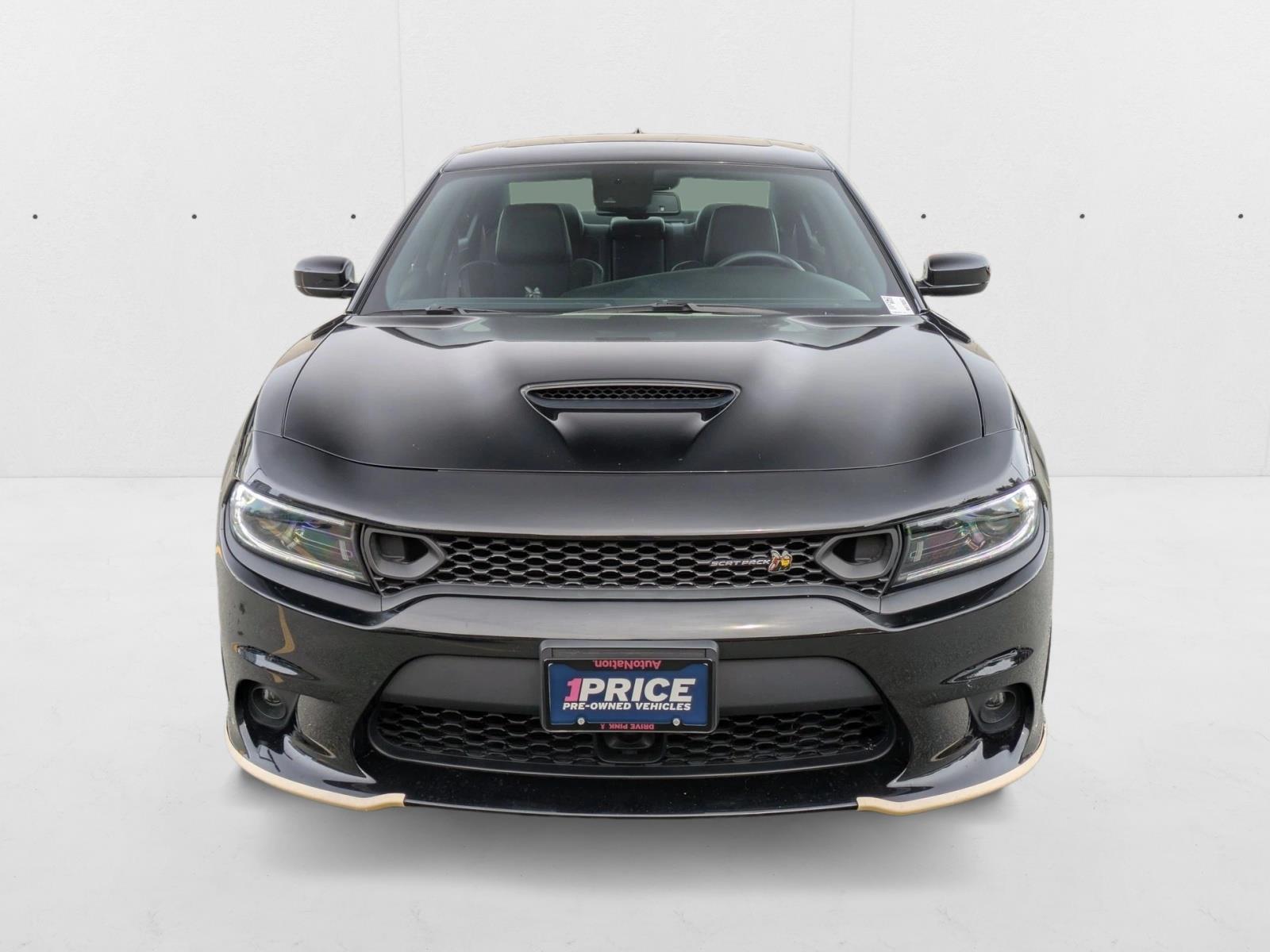 2022 Dodge Charger Scat Pack photo 2