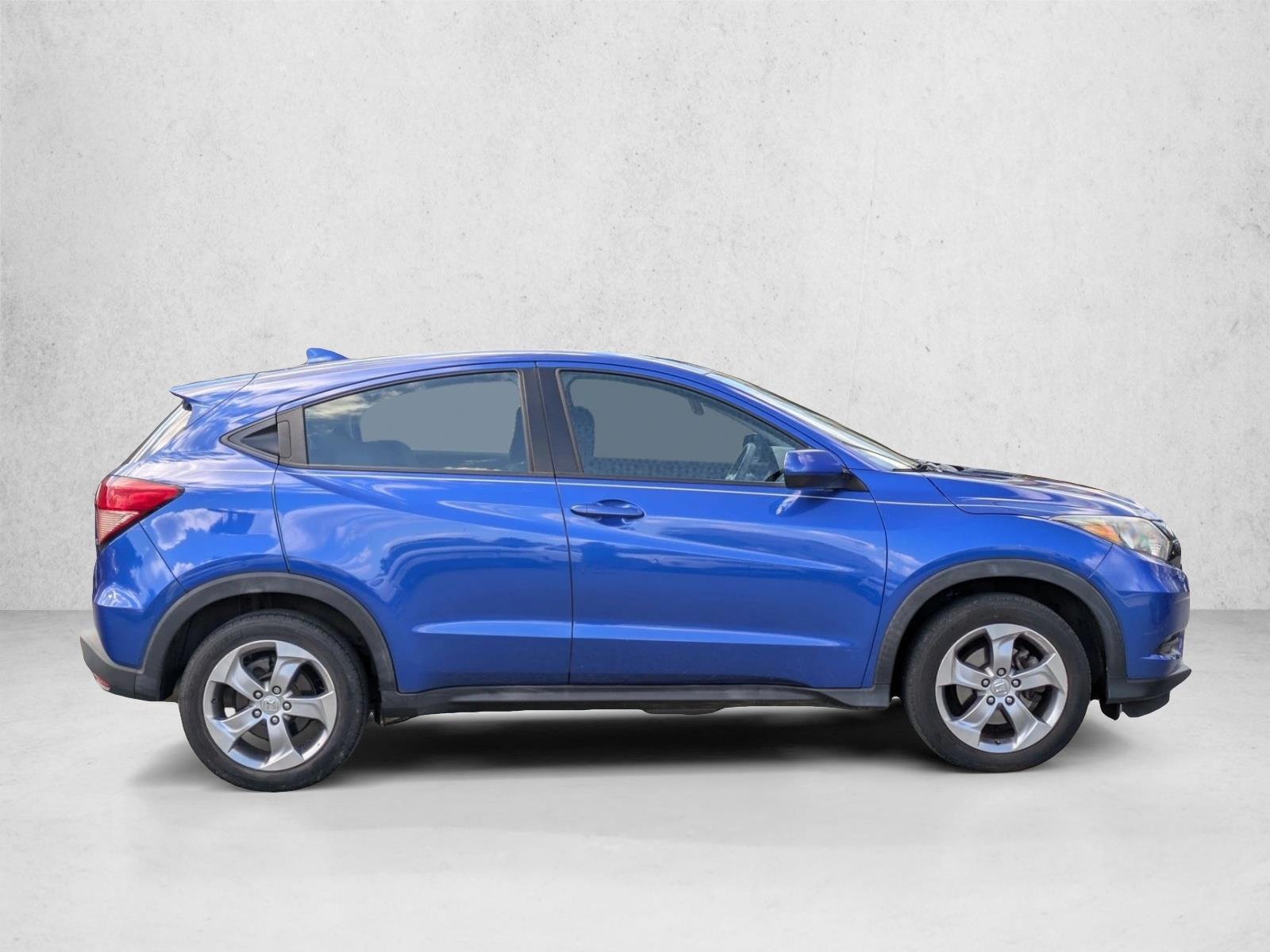 2018 Honda HR-V LX photo 4