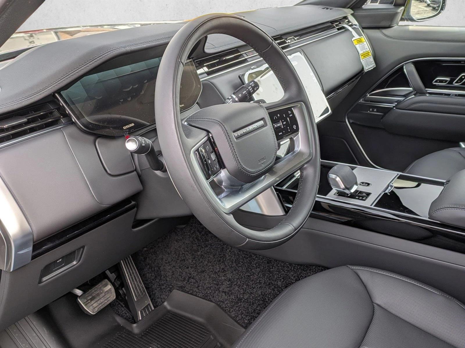 2026 Land Rover Range Rover SE - Photo 3