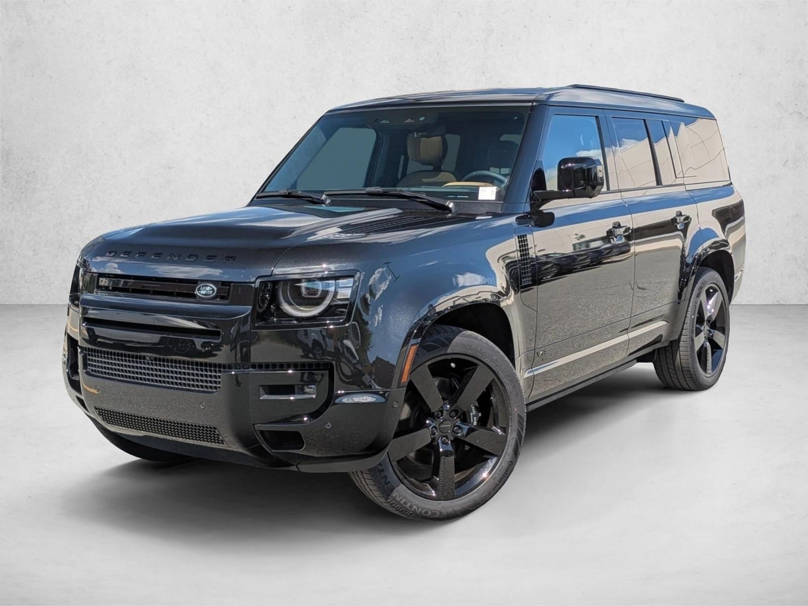 2026 Land Rover Defender 130 V8 P500's photo