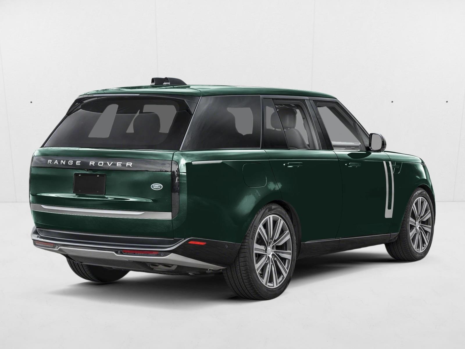 2025 Land Rover Range Rover SE photo 2